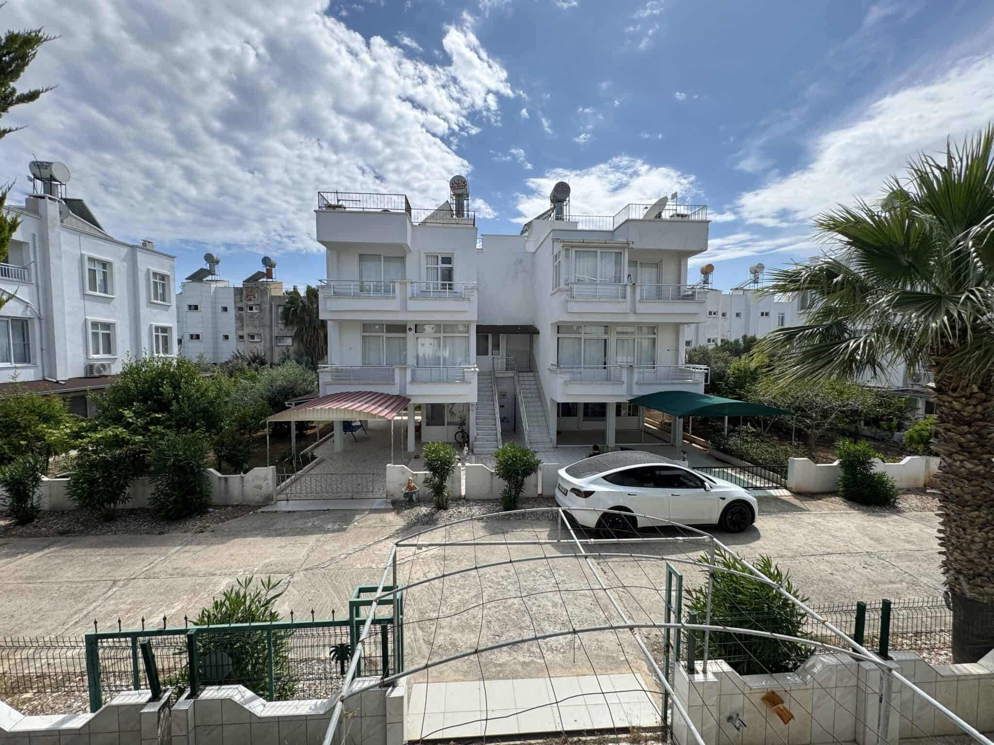 Mersin Silifke Arkum Mekan Sitesi Satılık Bakımlı 4+1 Villa