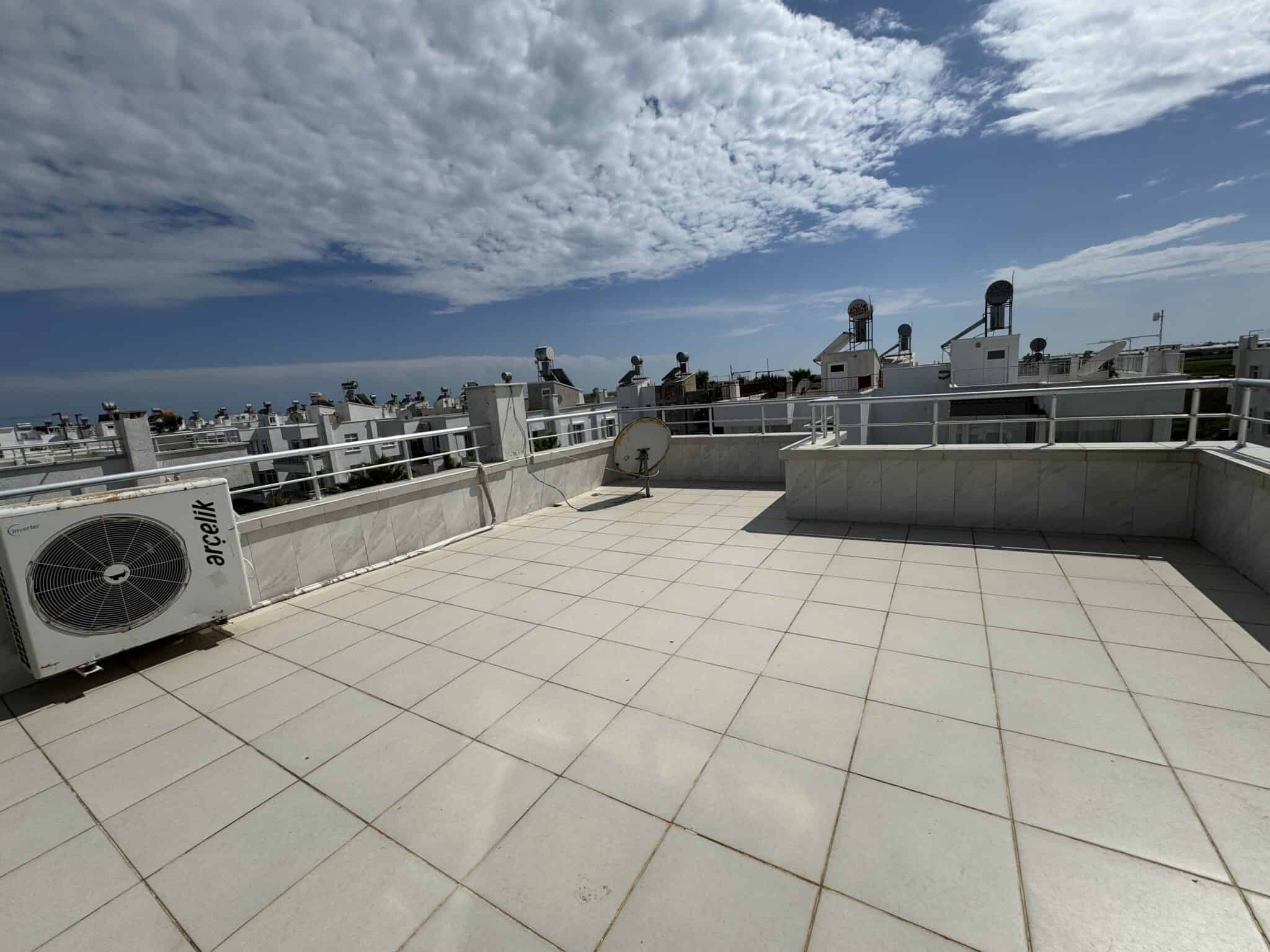 Mersin Silifke Arkum Mekan Sitesi Satılık Bakımlı 4+1 Villa