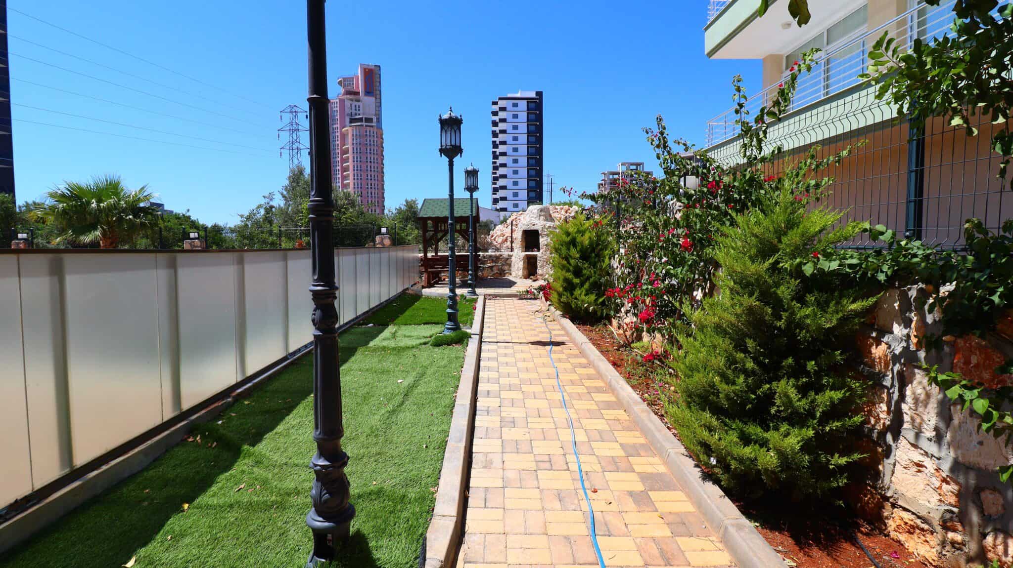 Mersin Erdemli Ayaş Site İçi Deniz Manzaralı Satılık 2+1 Sıfır Daire