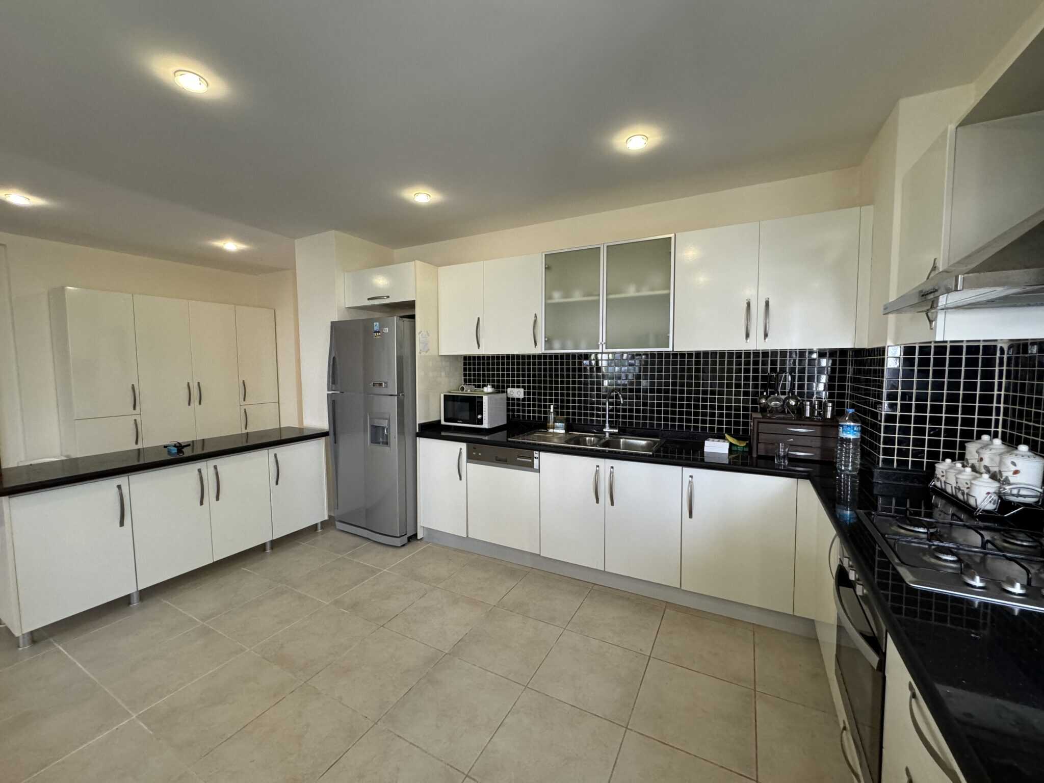 Mersin Erdemli Denize Sıfır Queenaba Sitesi Satılık Köşe Daire E Blok