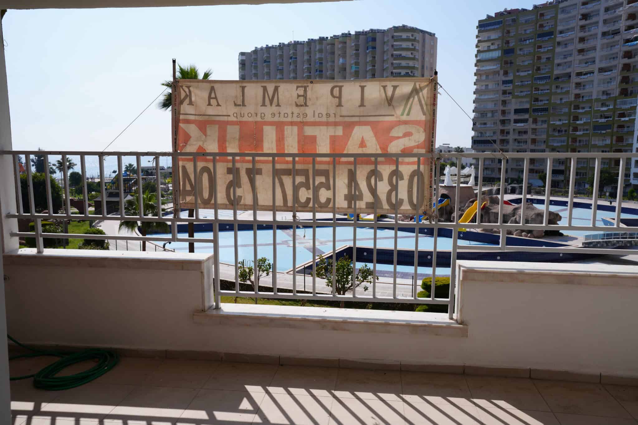 Mersin Erdemli Tömük Flamingo 8 Sitesi  Eşyalı Satılık 3+1 Köşe Daire