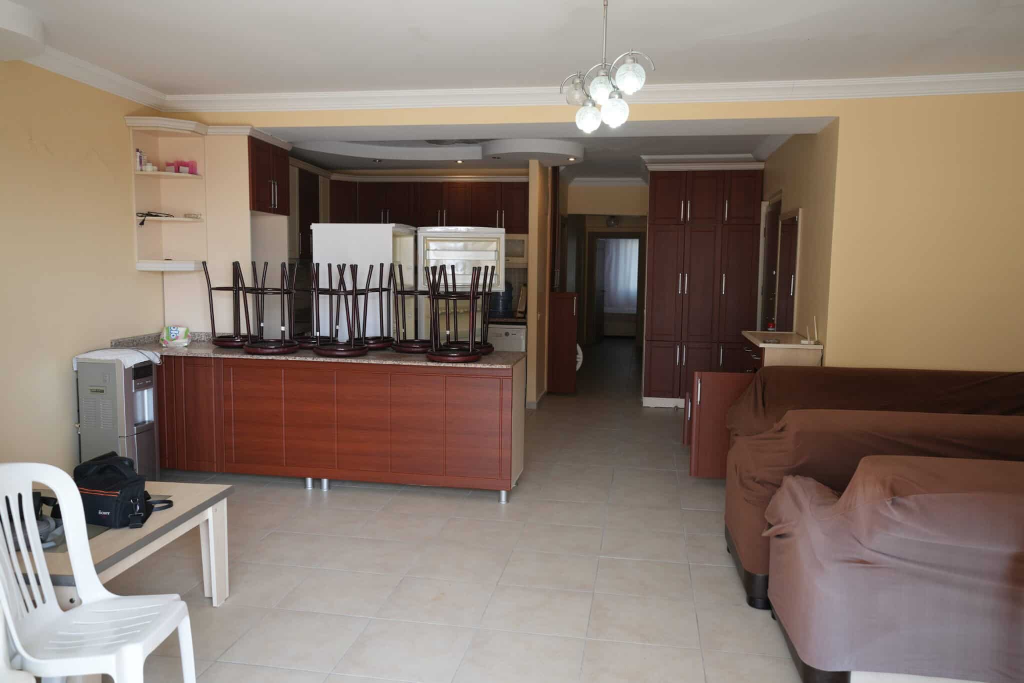 Mersin Erdemli Tömük Flamingo 8 Sitesi  Eşyalı Satılık 3+1 Köşe Daire