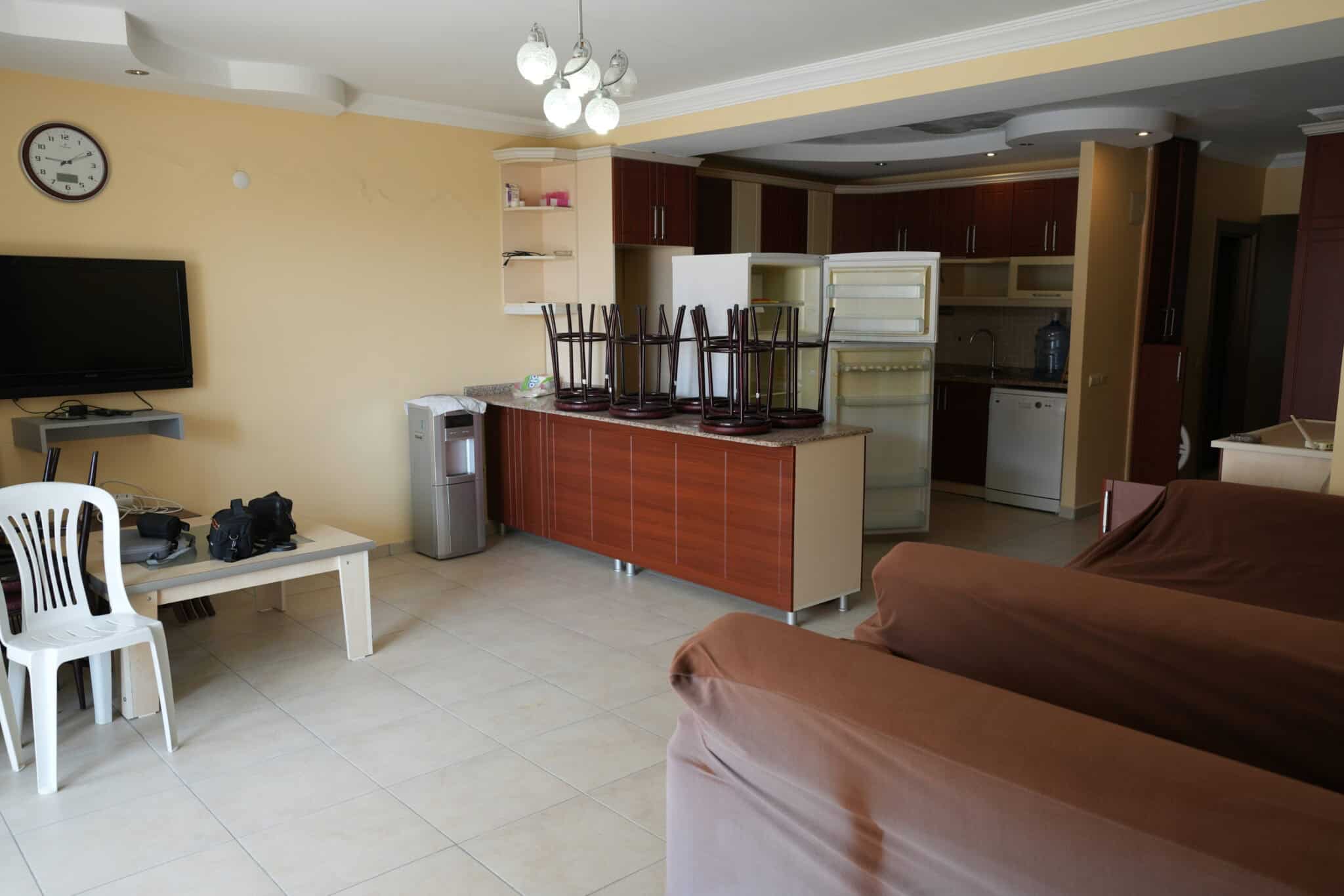 Mersin Erdemli Tömük Flamingo 8 Sitesi  Eşyalı Satılık 3+1 Köşe Daire