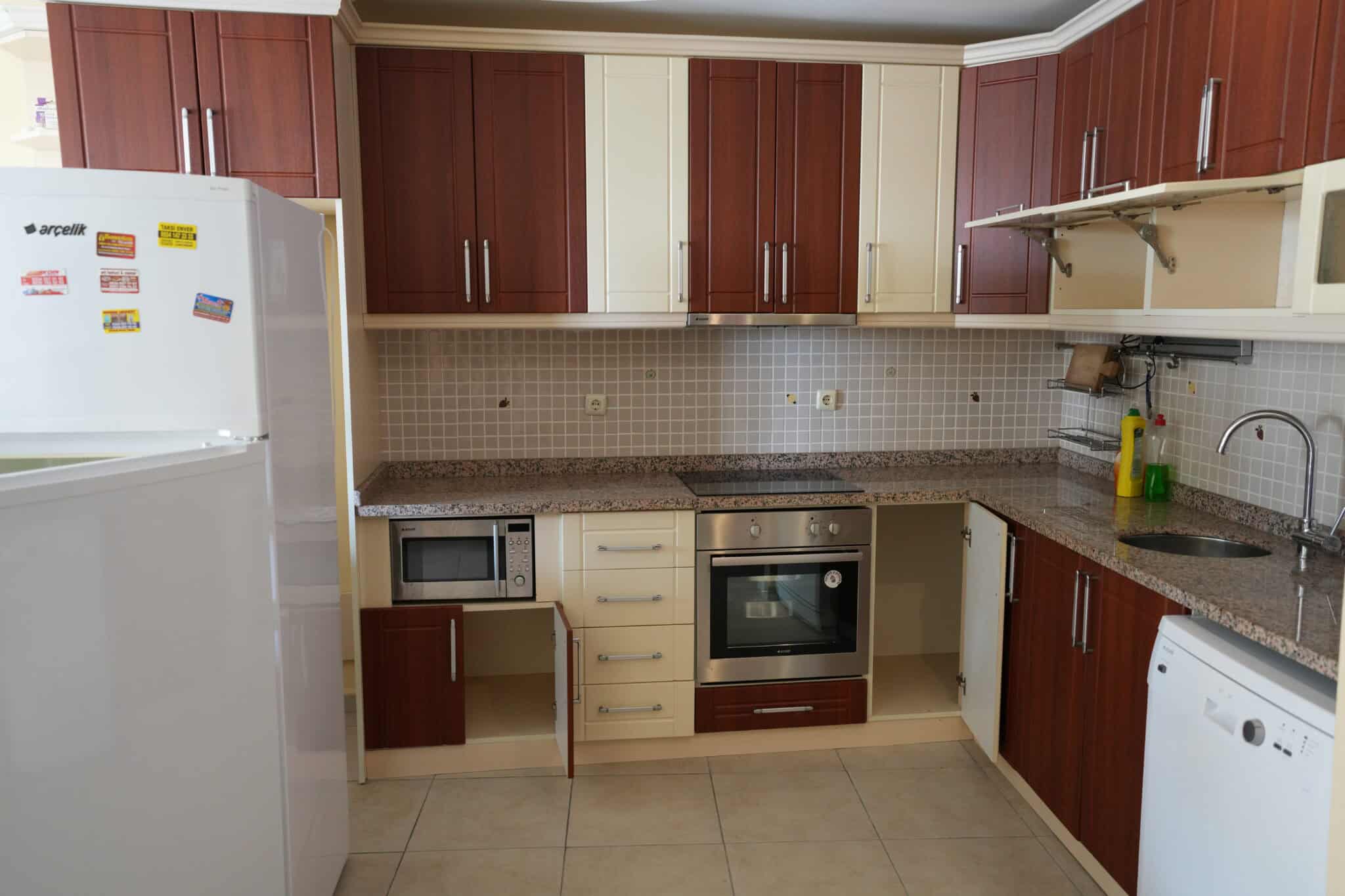 Mersin Erdemli Tömük Flamingo 8 Sitesi  Eşyalı Satılık 3+1 Köşe Daire