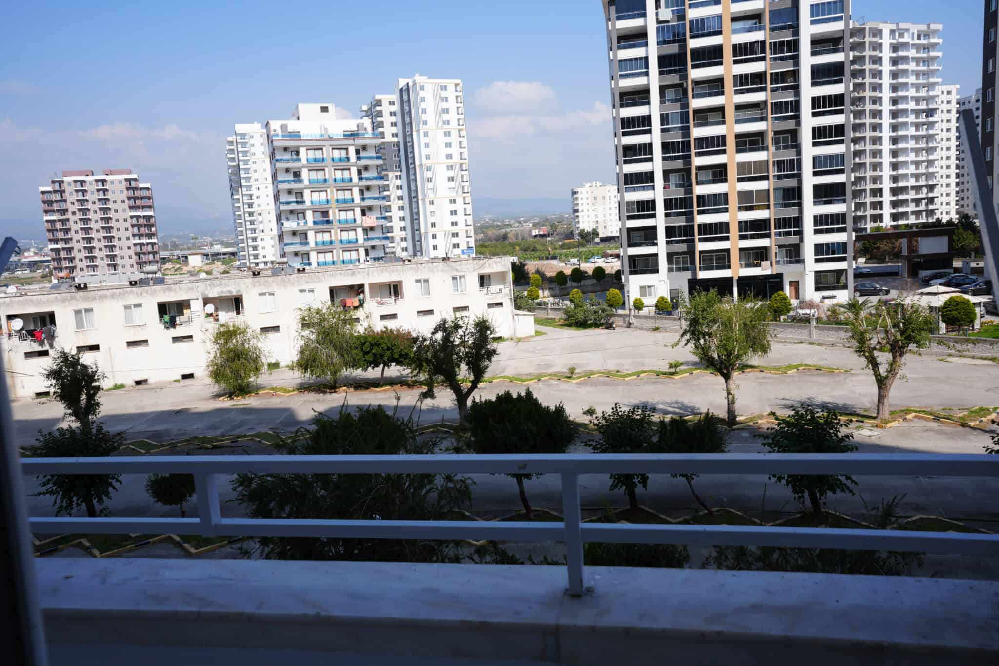 Mersin Erdemli Tömük Flamingo 8 Sitesi  Eşyalı Satılık 3+1 Köşe Daire