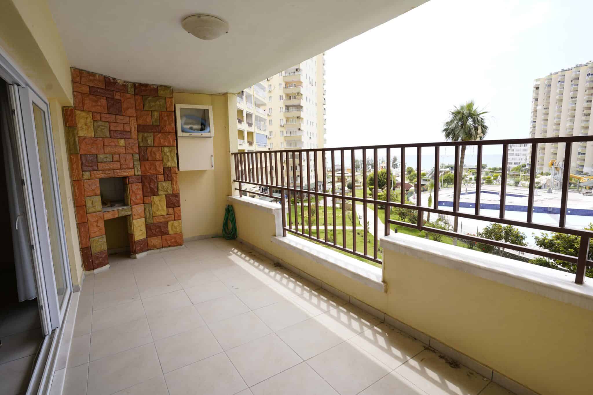 Mersin Erdemli Tömük Flamingo 8 Sitesi  Eşyalı Satılık 3+1 Köşe Daire