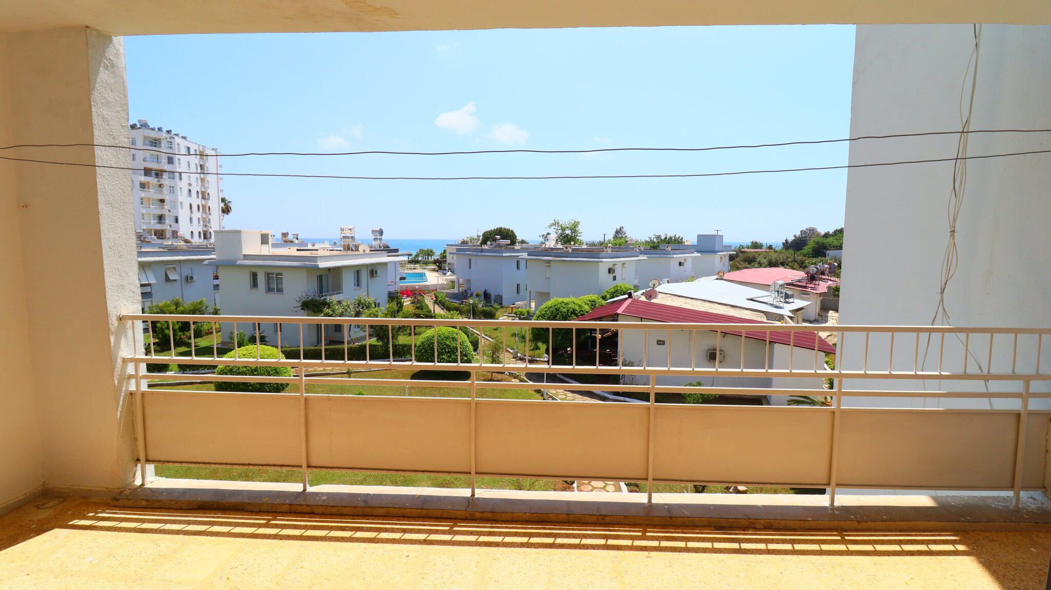 Mersin Erdemli Tömük Tatil Sitesi Eşyalı Satılık 2+1 Bakımlı Daire