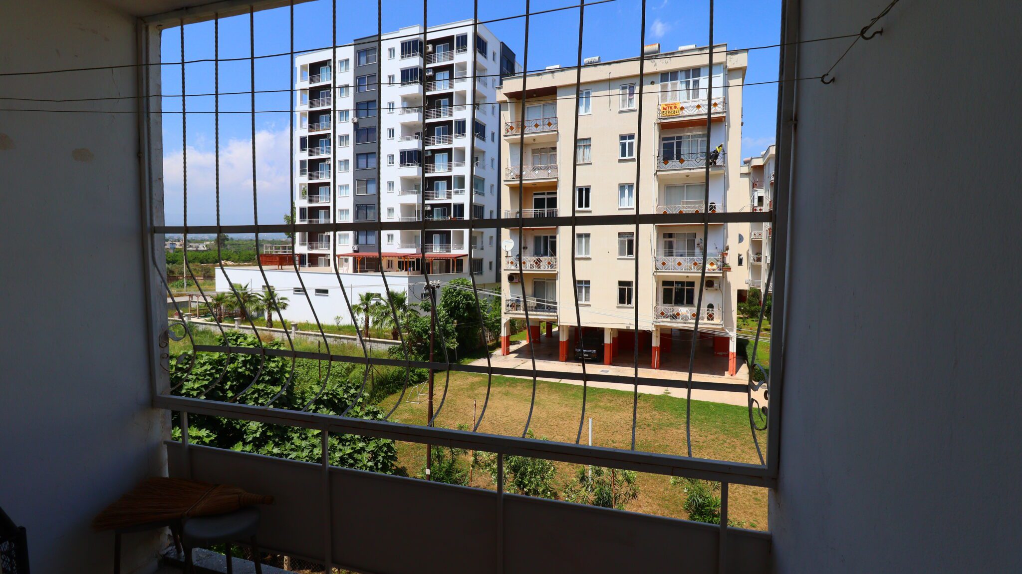 Mersin Erdemli Tömük Tatil Sitesi Eşyalı Satılık 2+1 Bakımlı Daire