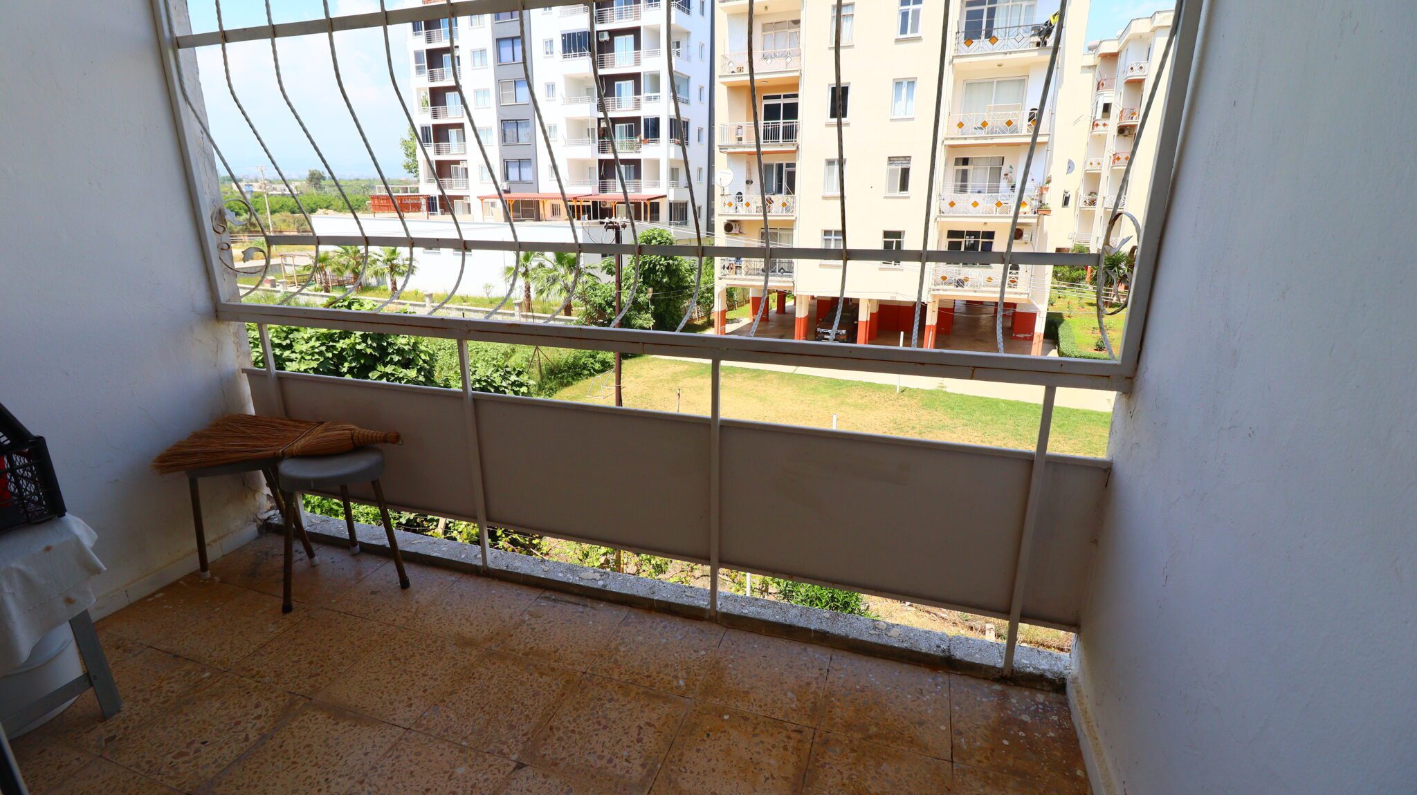 Mersin Erdemli Tömük Tatil Sitesi Eşyalı Satılık 2+1 Bakımlı Daire