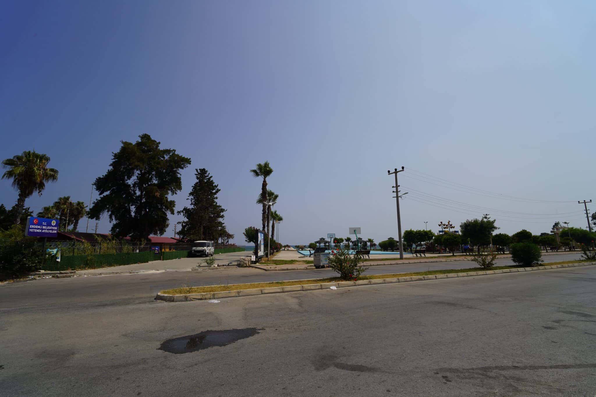Mersin Erdemli  Denize Sıfır Talas Çamlık Sitesi 2+1 Satılık Yazlık 