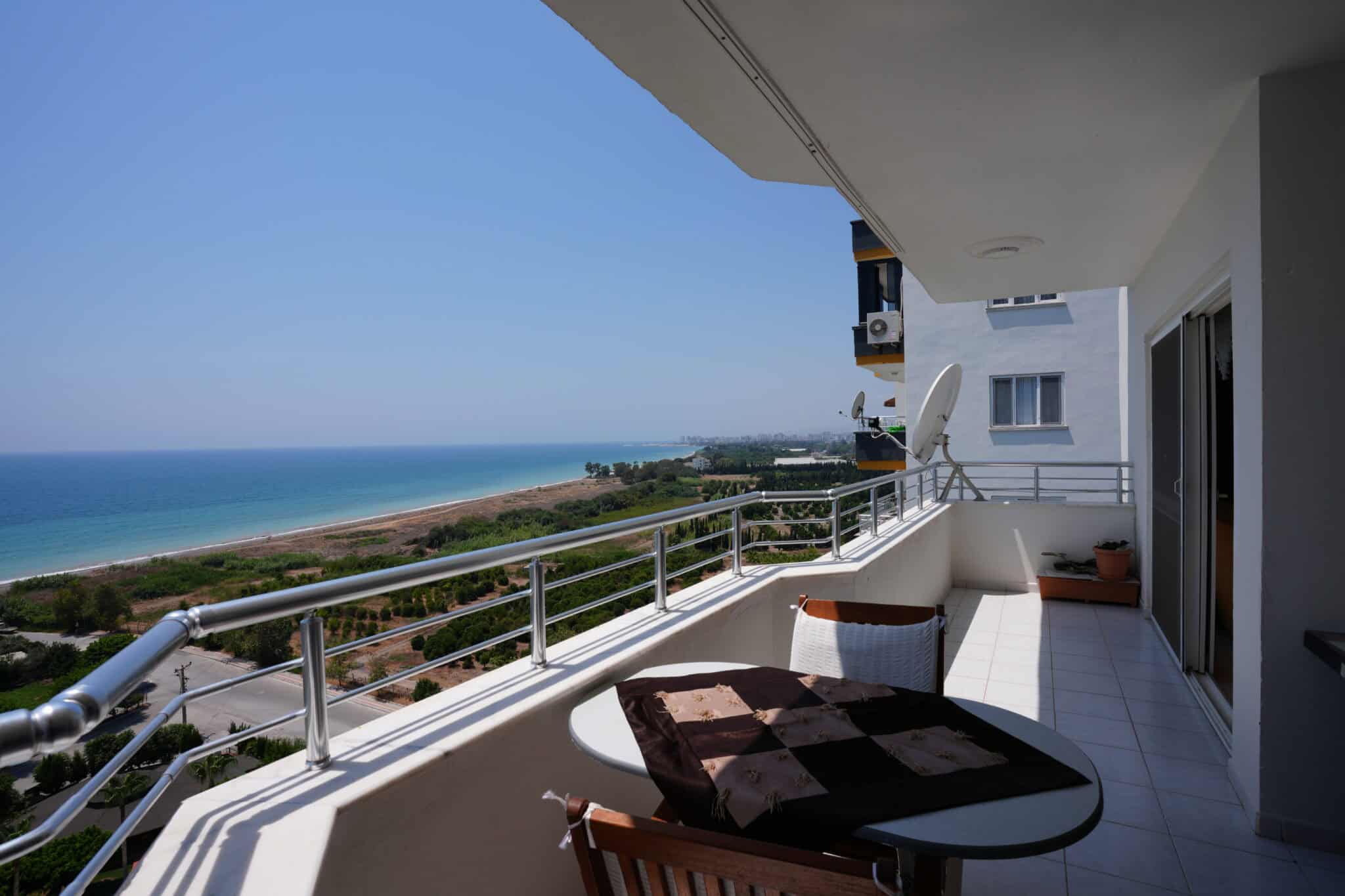 MERSİN ERDEMLİ ARPAÇBAHŞİŞ DENİZ MANZARALI GÜMÜŞDERE SİTESİ SATILIK DAİRE