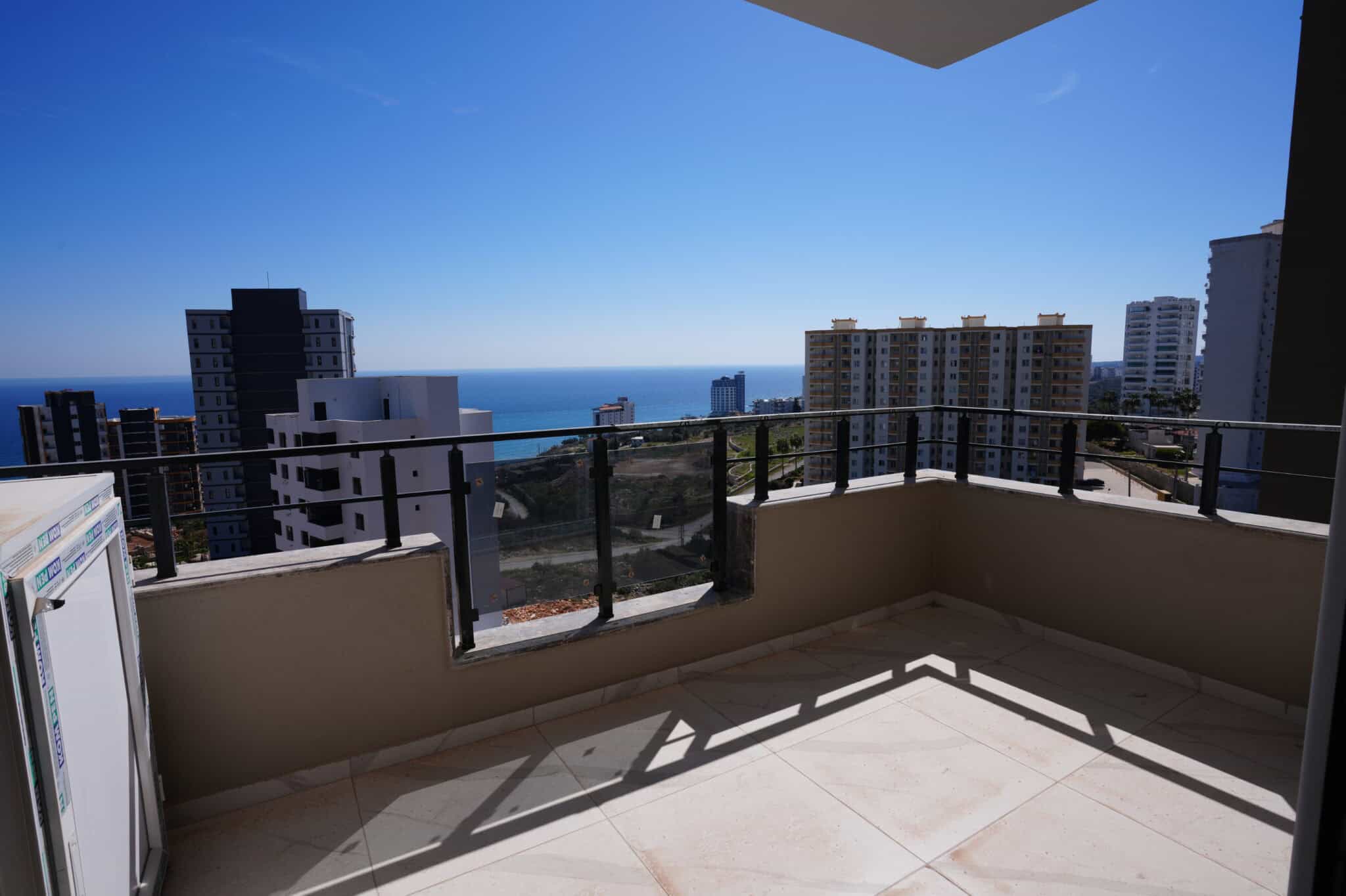 Mersin Erdemli Ayaş Ferons  1+1 Deniz Manzaralı Satılık Daire