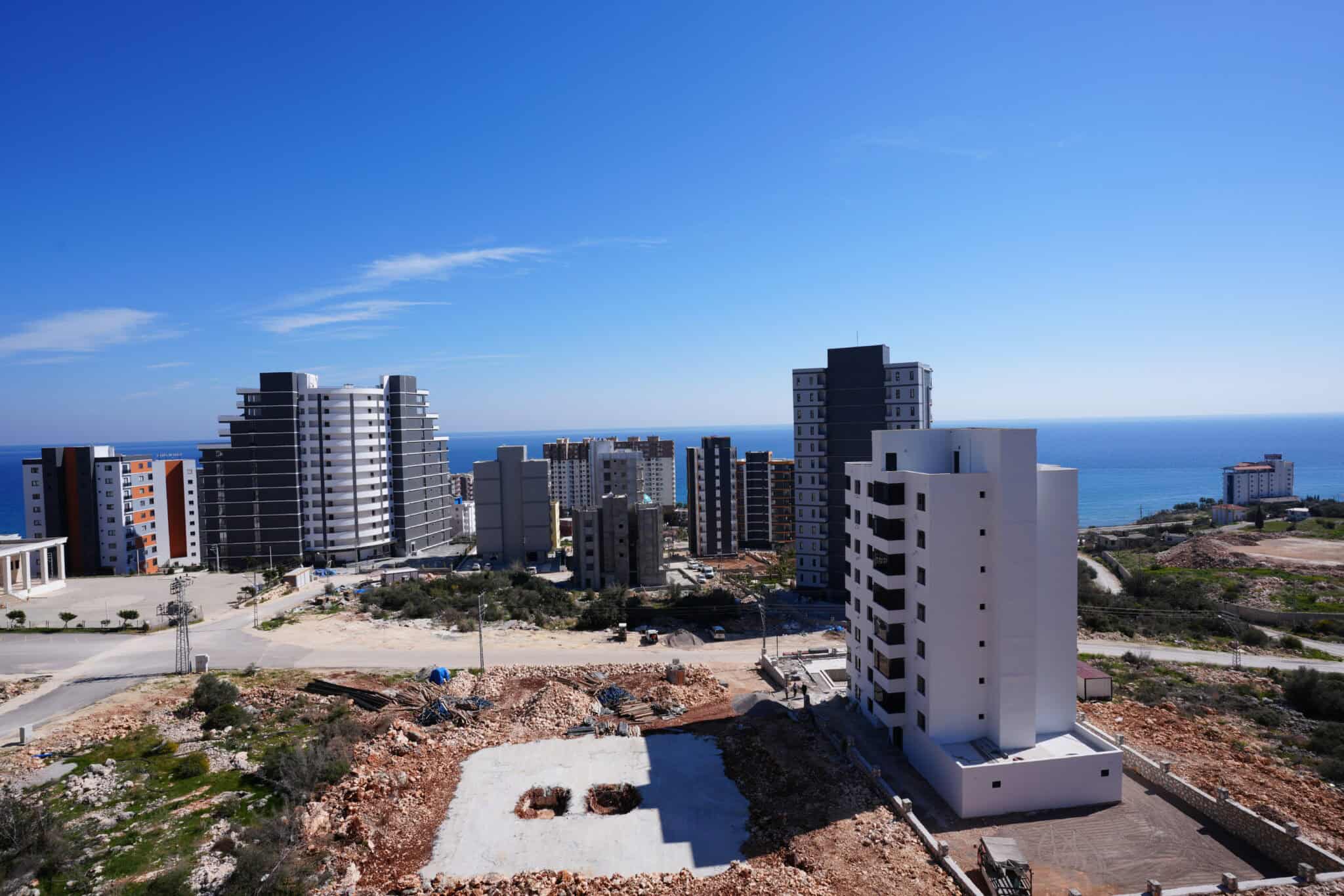 Mersin Erdemli Ayaş Ferons  1+1 Deniz Manzaralı Satılık Daire