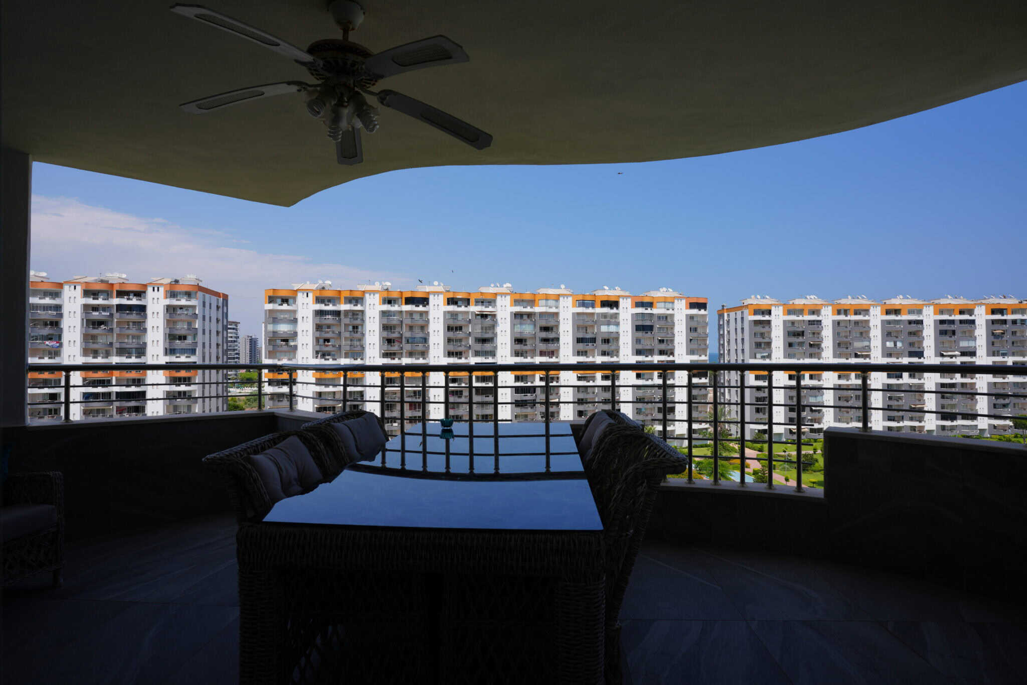 Mersin Erdemli Kargıpınarı Queenaba Sitesi   3+1 Satılık Kafa Daire
