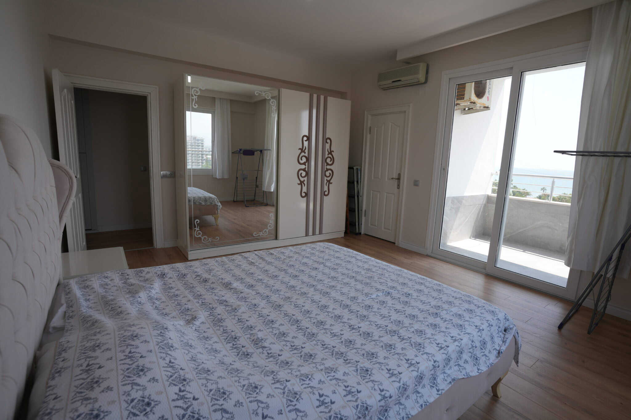 Mersin Erdemli Kargıpınarı Queenaba Sitesi   3+1 Satılık Kafa Daire