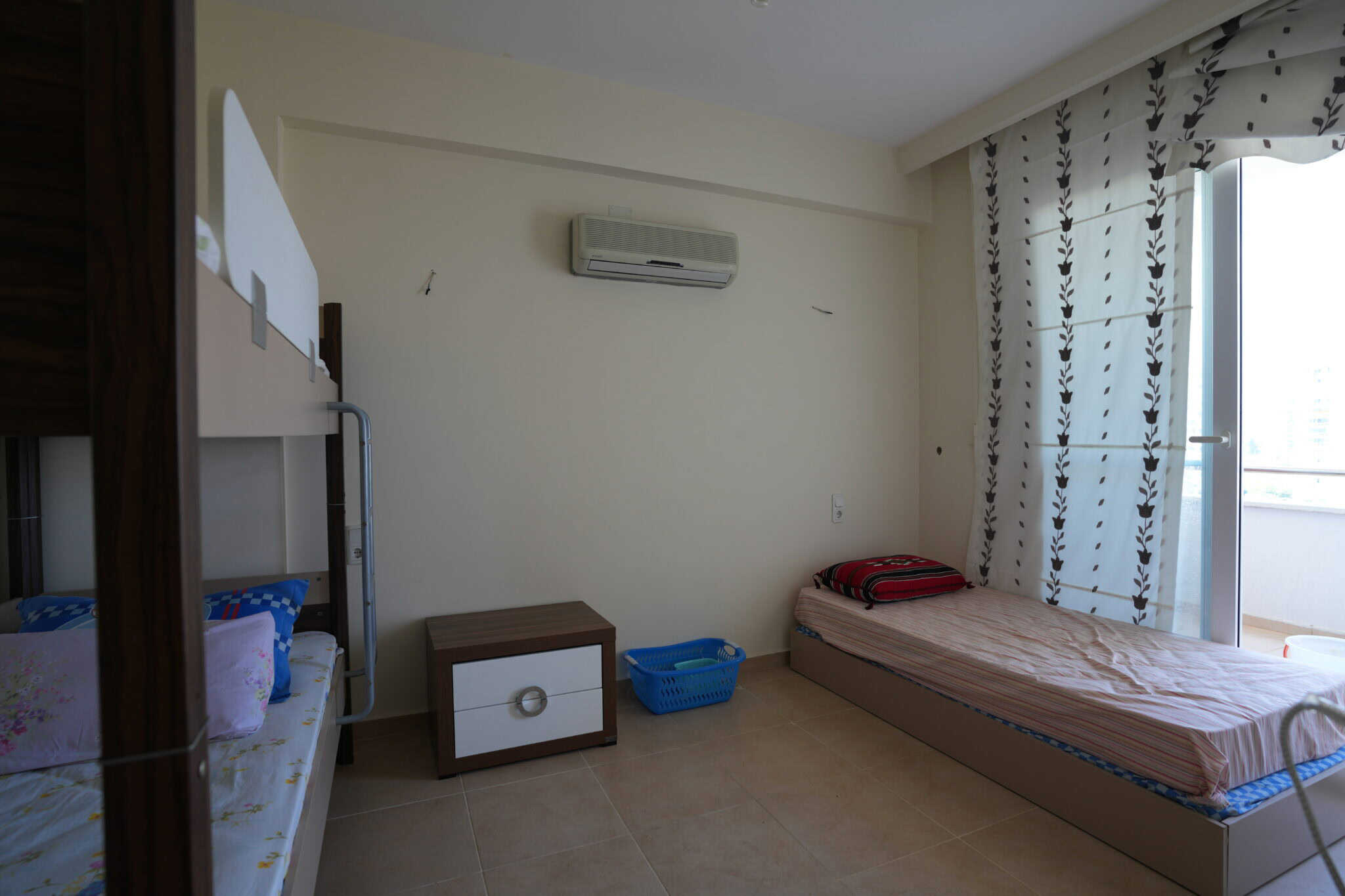 Mersin Erdemli Kargıpınarı Queenaba Sitesi  Satılık  3+1   Daire