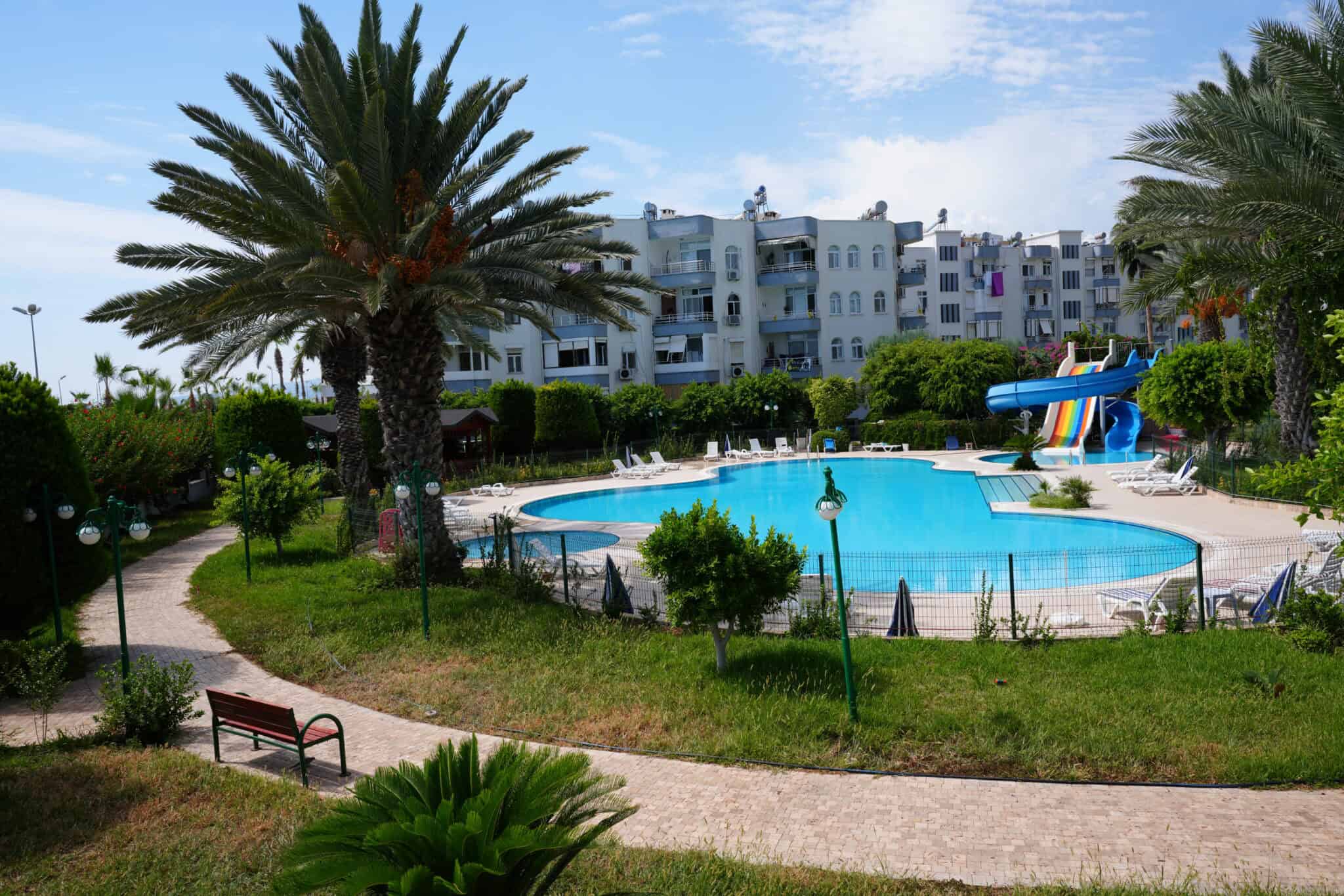 Mersin Erdemli Alata Park Sitesi Denize Sıfır Satılık 4+1 Bahçe Katı Daire