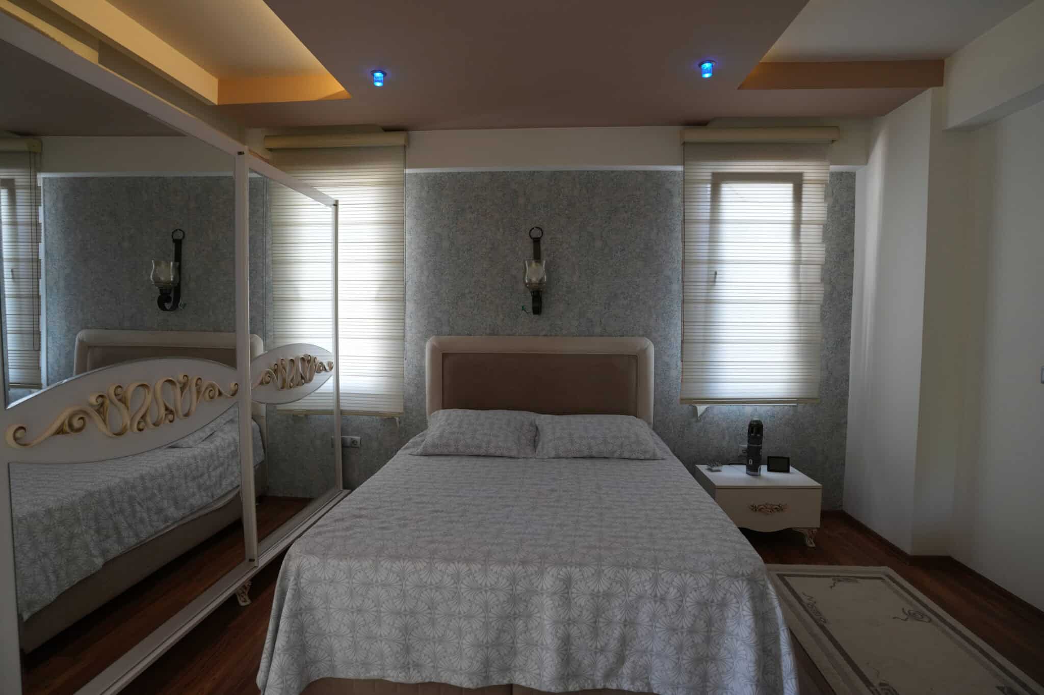 Mersin Erdemli Alata Park Sitesi Denize Sıfır Satılık 4+1 Bahçe Katı Daire