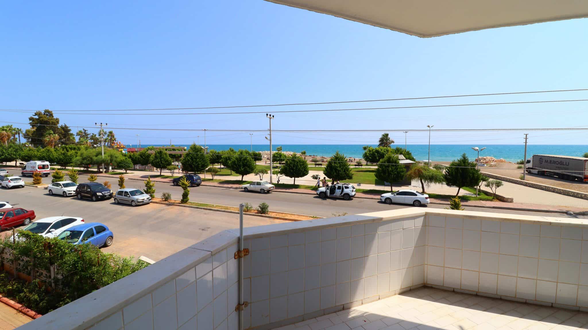 Mersin Erdemli Güzeldağ Sitesi Ön Blok Kiralık 2+1 Köşe Daire