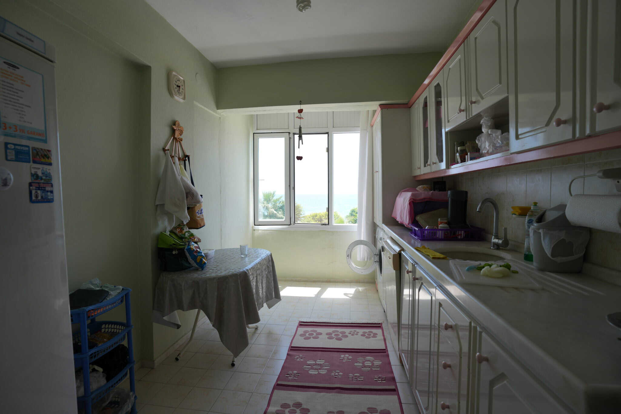 Mersin Erdemli Center Sea Front 3+1 Apartment For Sale