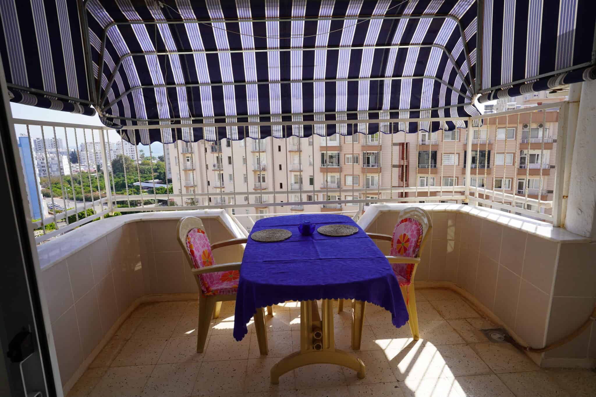Mersin Erdemli Tömük Amasyalılar Sitesi Eşyalı Satılık 3+1 Bakımlı Daire