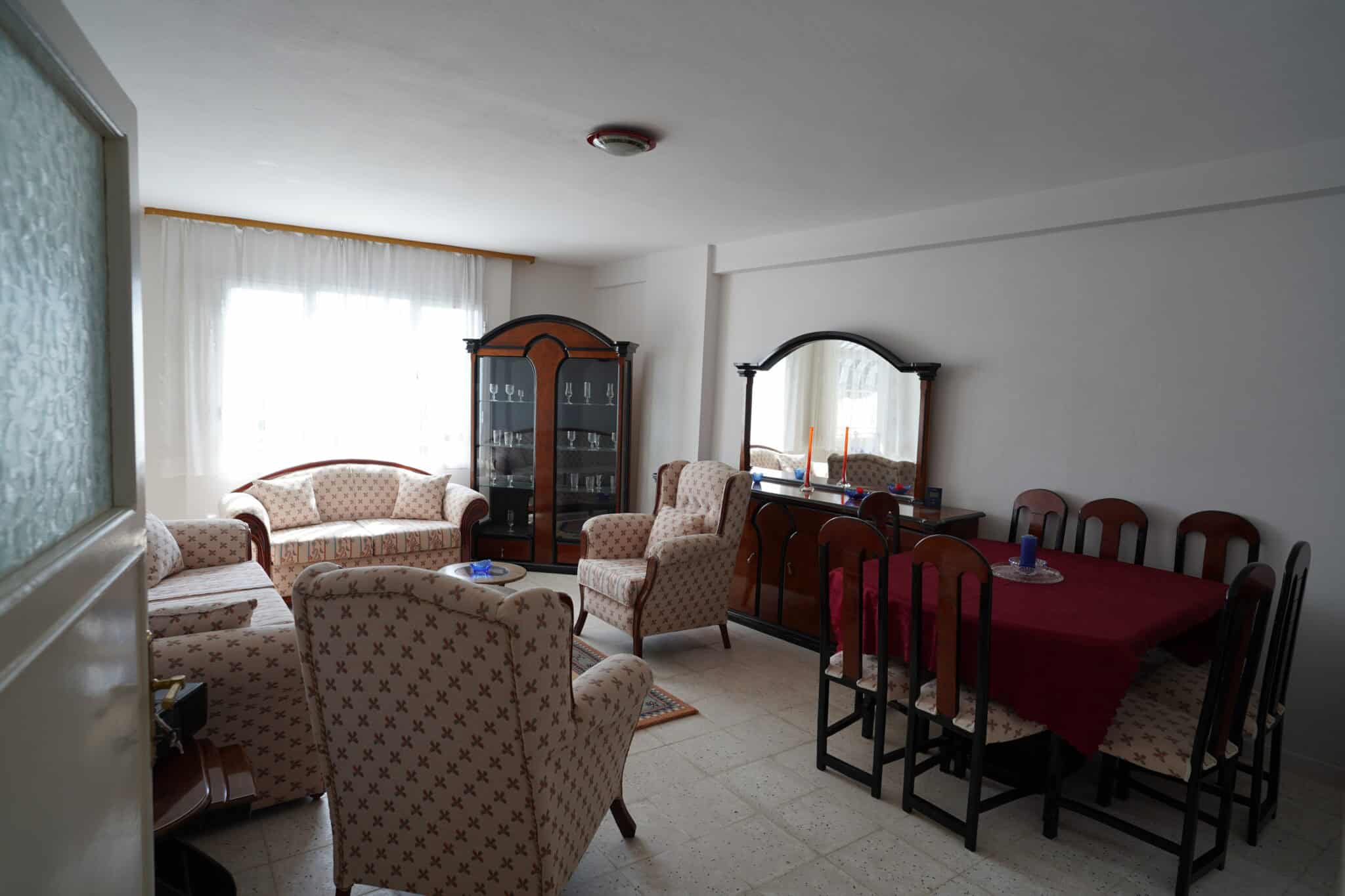 Mersin Erdemli Tömük Amasyalılar Sitesi Eşyalı Satılık 3+1 Bakımlı Daire