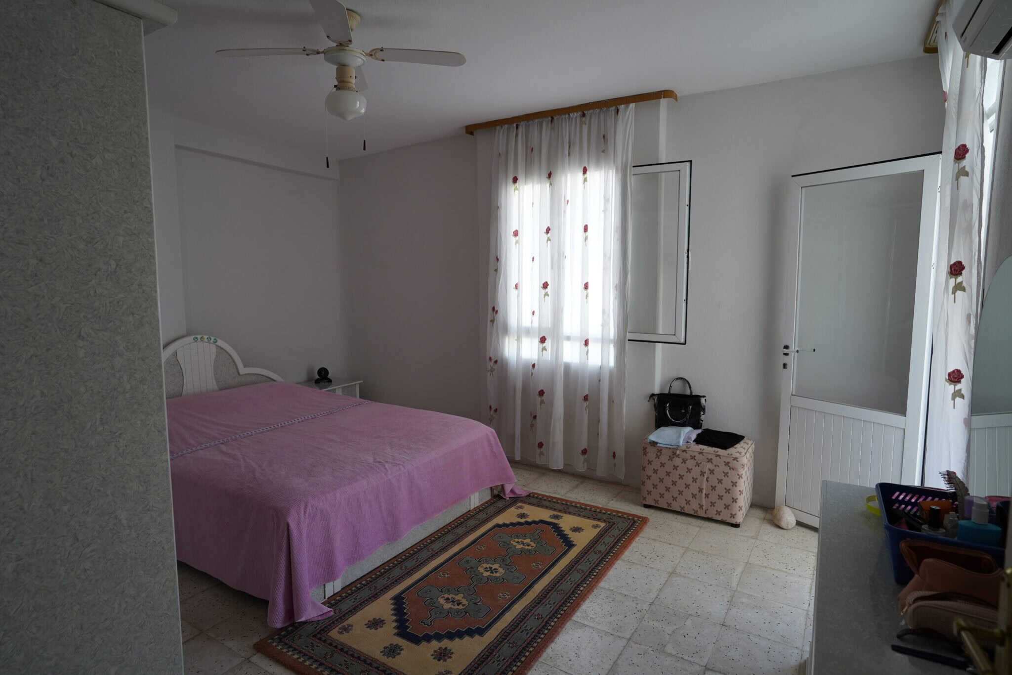 Mersin Erdemli Tömük Amasyalılar Sitesi Eşyalı Satılık 3+1 Bakımlı Daire