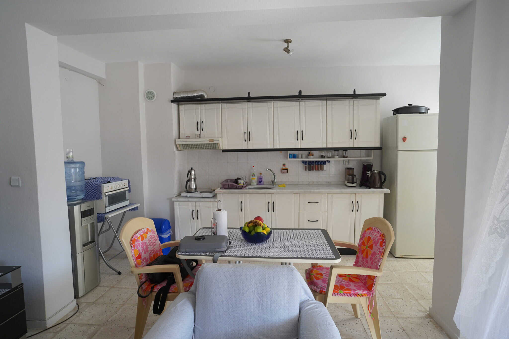 Mersin Erdemli Tömük Amasyalılar Sitesi Eşyalı Satılık 3+1 Bakımlı Daire