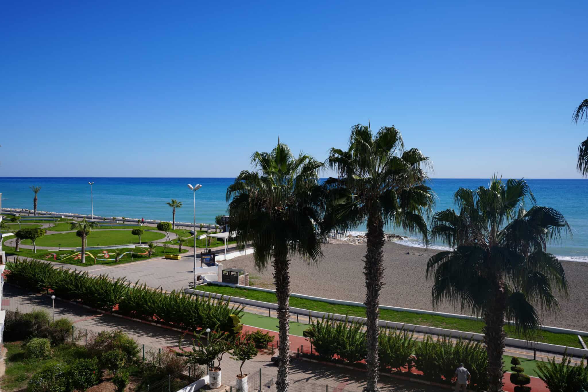 Mersin Erdemli Denize Sıfır Erciyes Sitesi Kiralık Daire