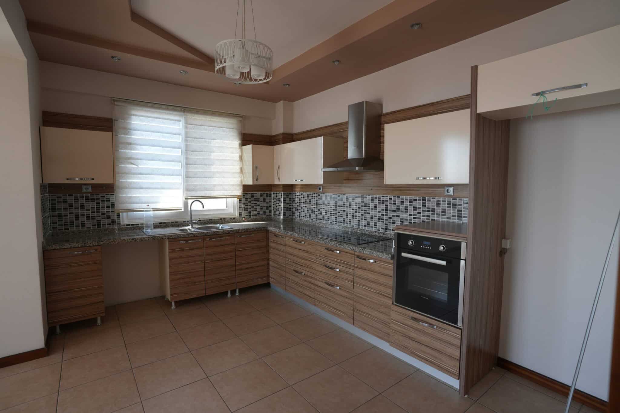 Mersin Erdemli Merkez Alatapark Sitesi Denize Sıfır Kiralık 4+1 Daire