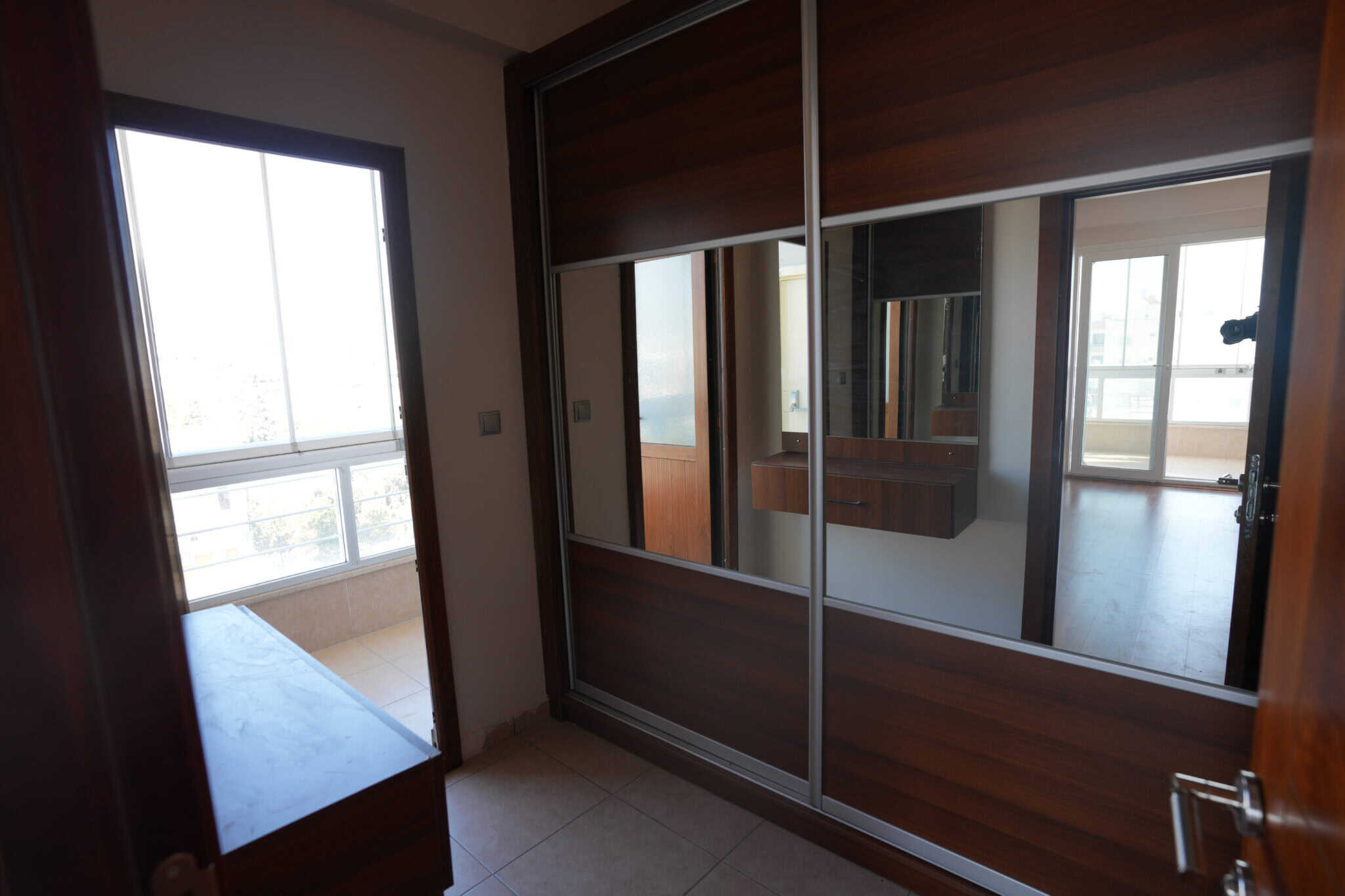 Mersin Erdemli Merkez Alatapark Sitesi Denize Sıfır Kiralık 4+1 Daire