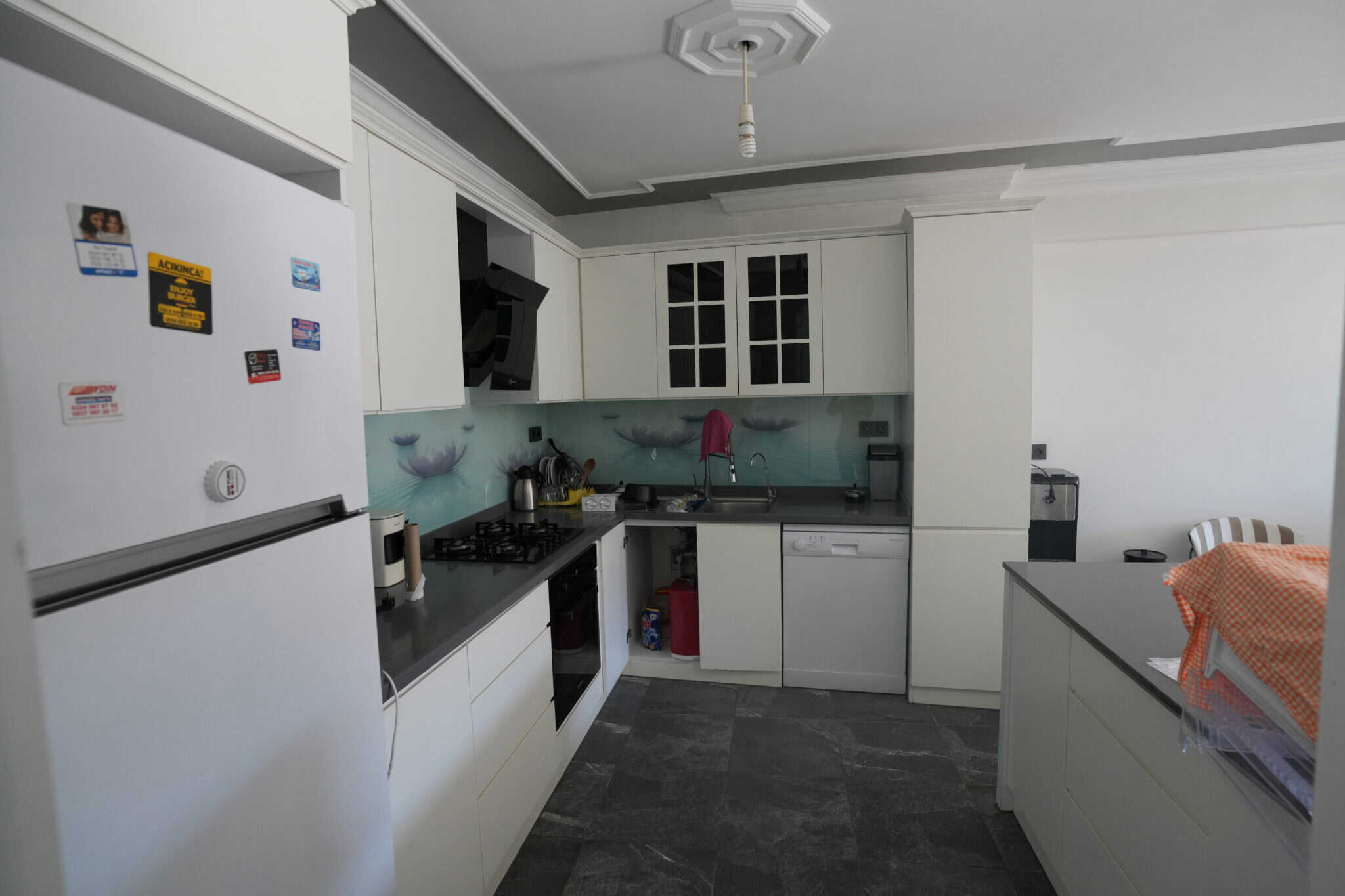 Mersin Erdemli Tömük Ziya Erden Sitesi  Satılık 2+1 Bakımlı Eşyalı Daire