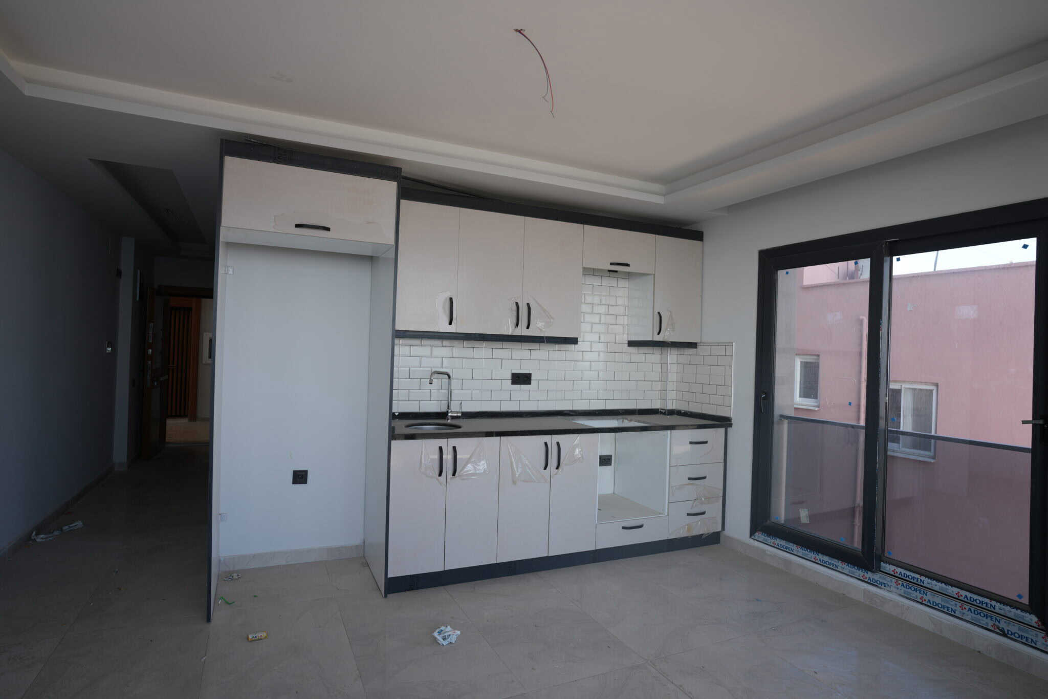 Mersin Erdemli Kocahasanlı Deniz Manzaralı Ön Cephe 1+1 Satılık Daire