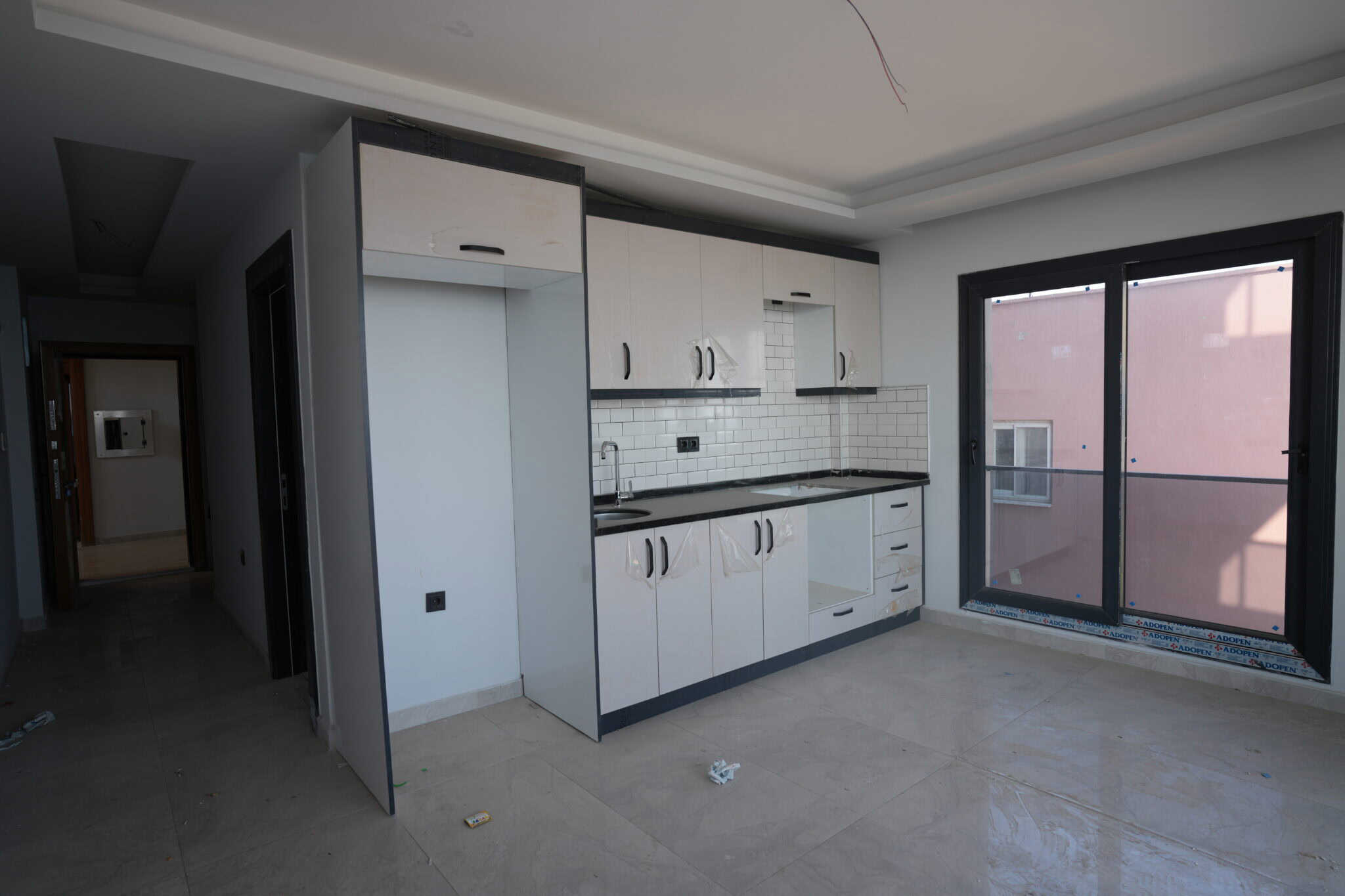 Mersin Erdemli Kocahasanlı Deniz Manzaralı Ön Cephe 1+1 Satılık Daire