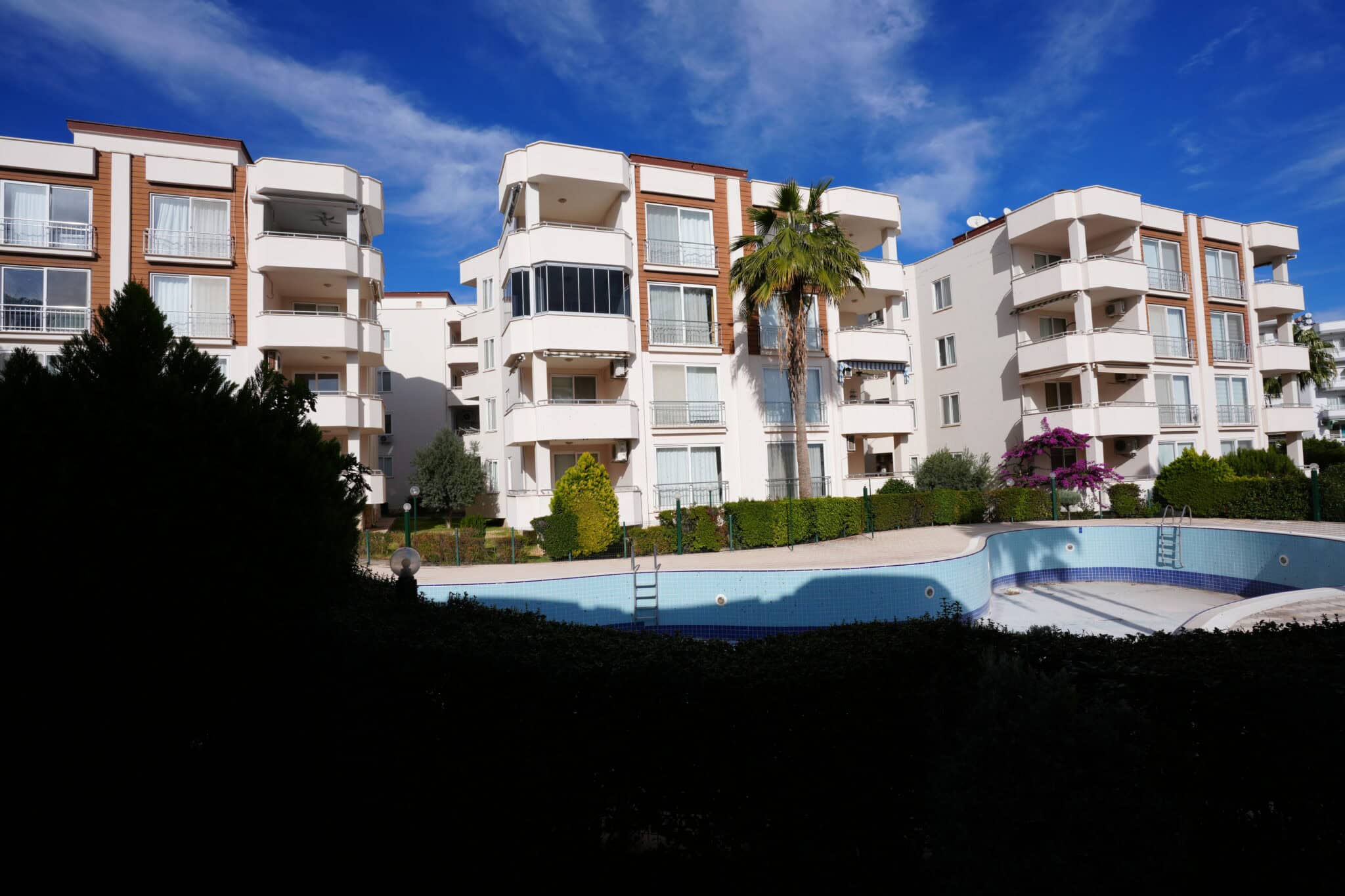 Mersin Erdemli Altınportakal Sitesi Satılık 3+1 Bahçe Katı Daire