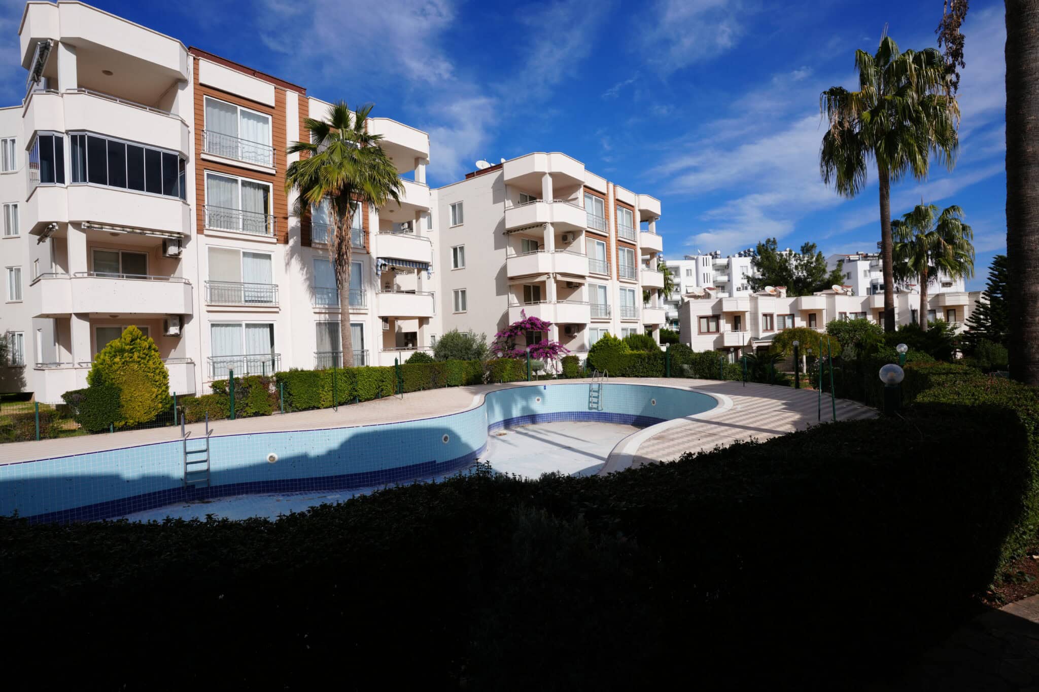 Mersin Erdemli Altınportakal Sitesi Satılık 3+1 Bahçe Katı Daire