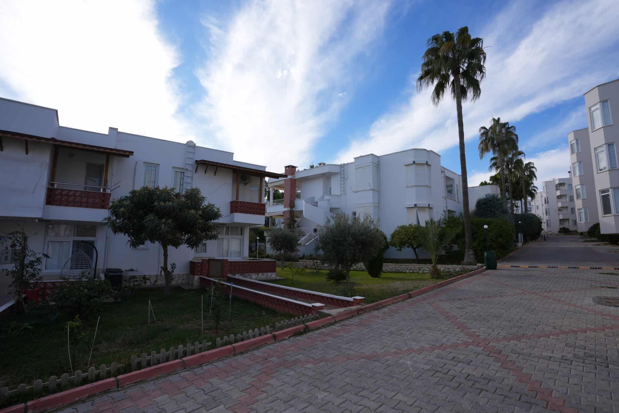 Mersin Erdemli Altınportakal Sitesi Satılık 3+1 Bahçe Katı Daire