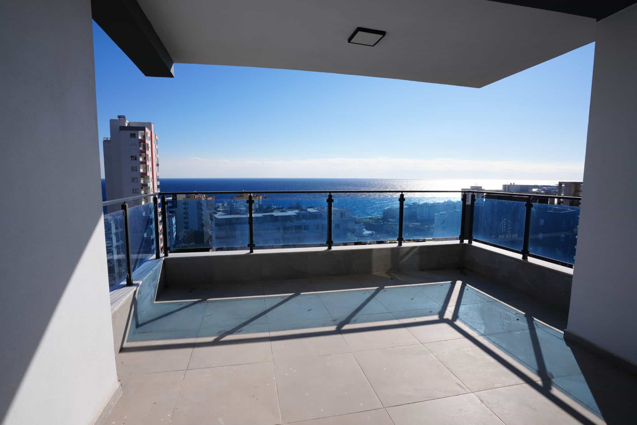 MERSİN ERDEMLİ AYAŞ ROYAL GARDEN DENİZ MANZARALI SATILIK 2+1 LÜKS DAİRE
