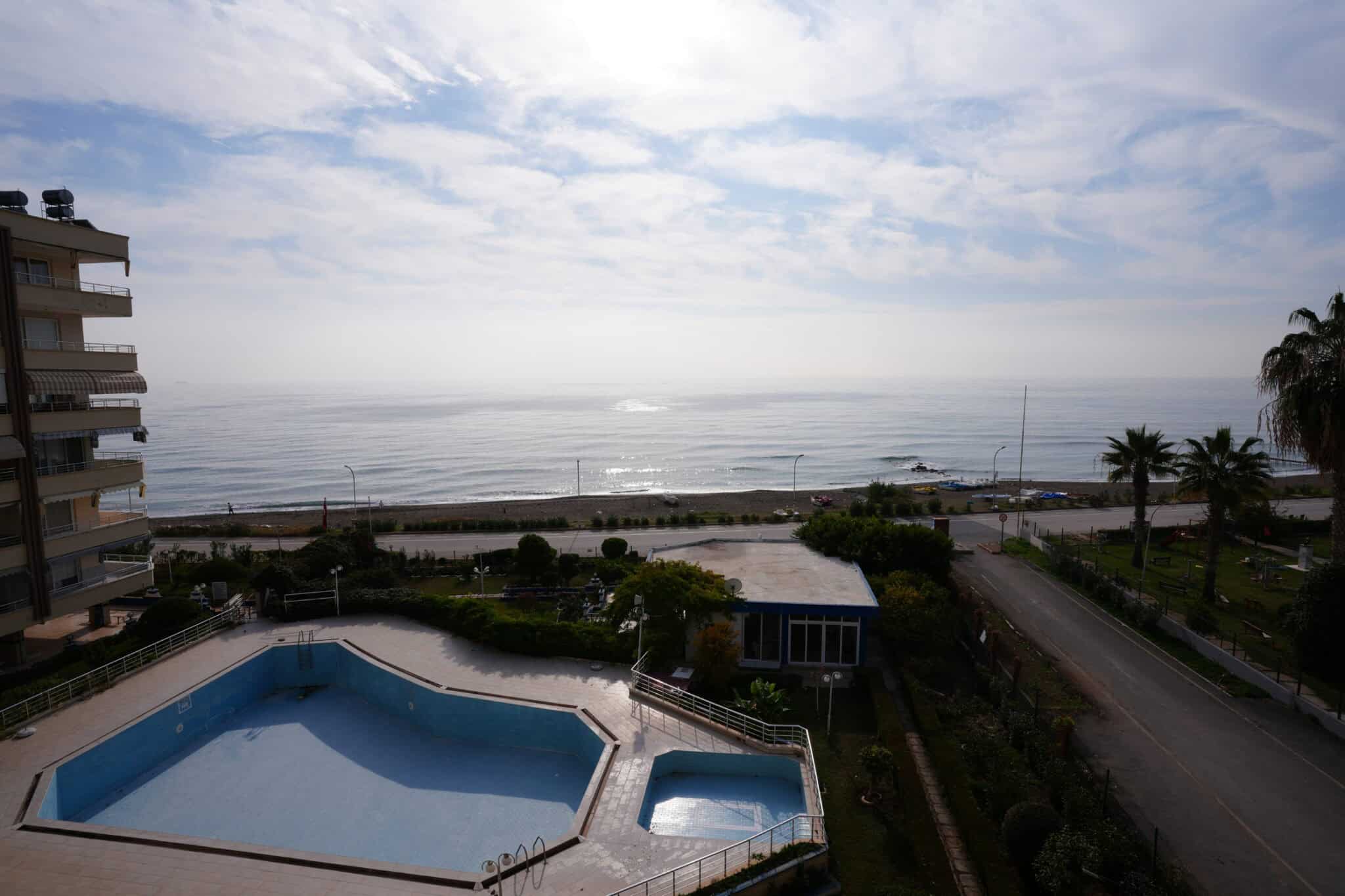 Mersin Erdemli Tömük Denize Sıfır Seçkinler Sitesi Satılık 3+1 Köşe Daire