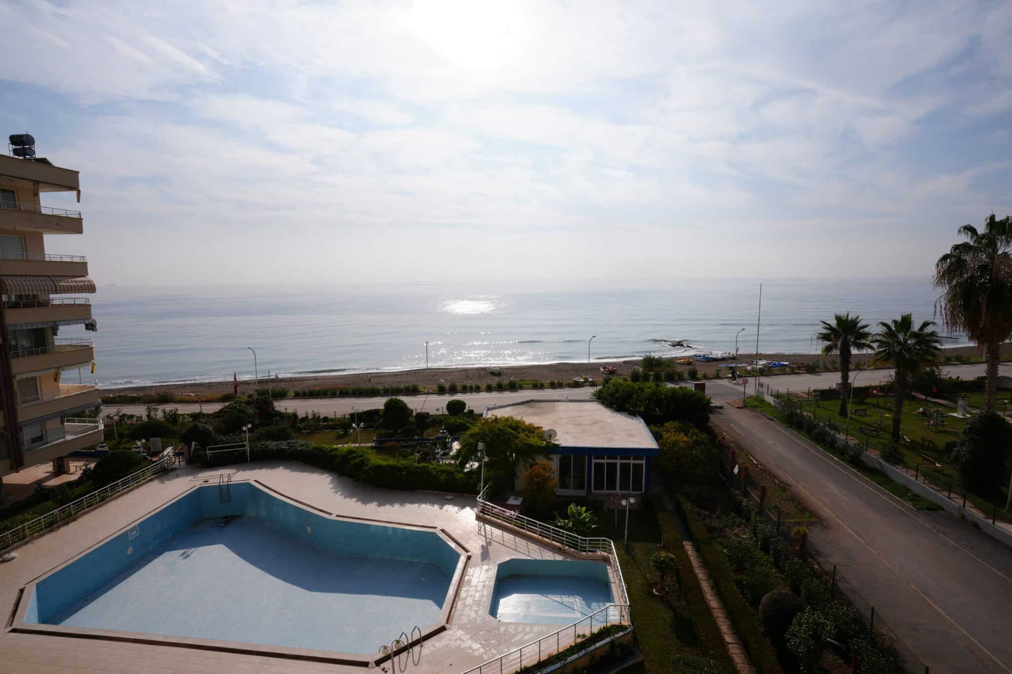 Mersin Erdemli Tömük Denize Sıfır Seçkinler Sitesi Satılık 3+1 Köşe Daire