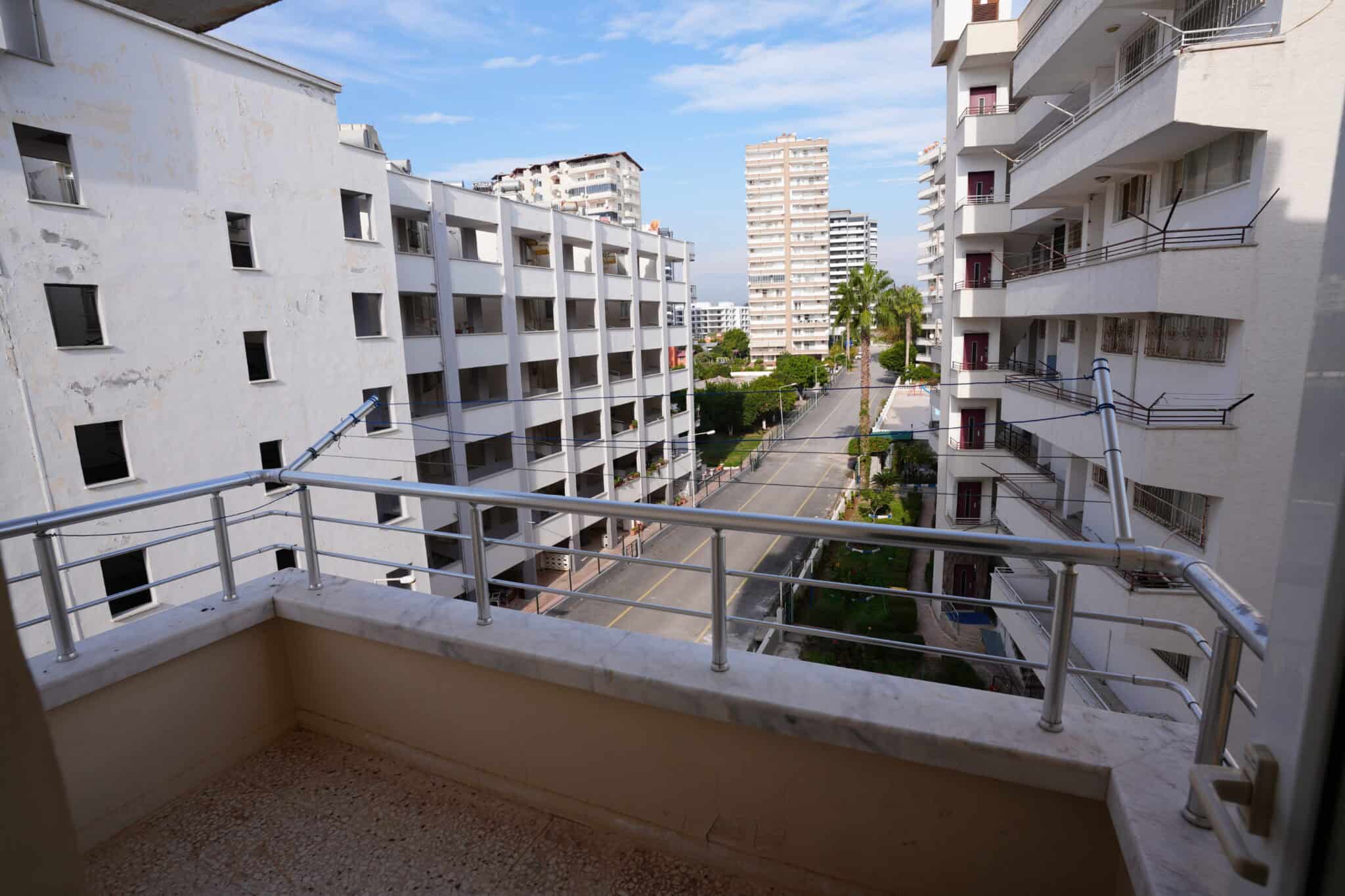 Mersin Erdemli Tömük Denize Sıfır Seçkinler Sitesi Satılık 3+1 Köşe Daire