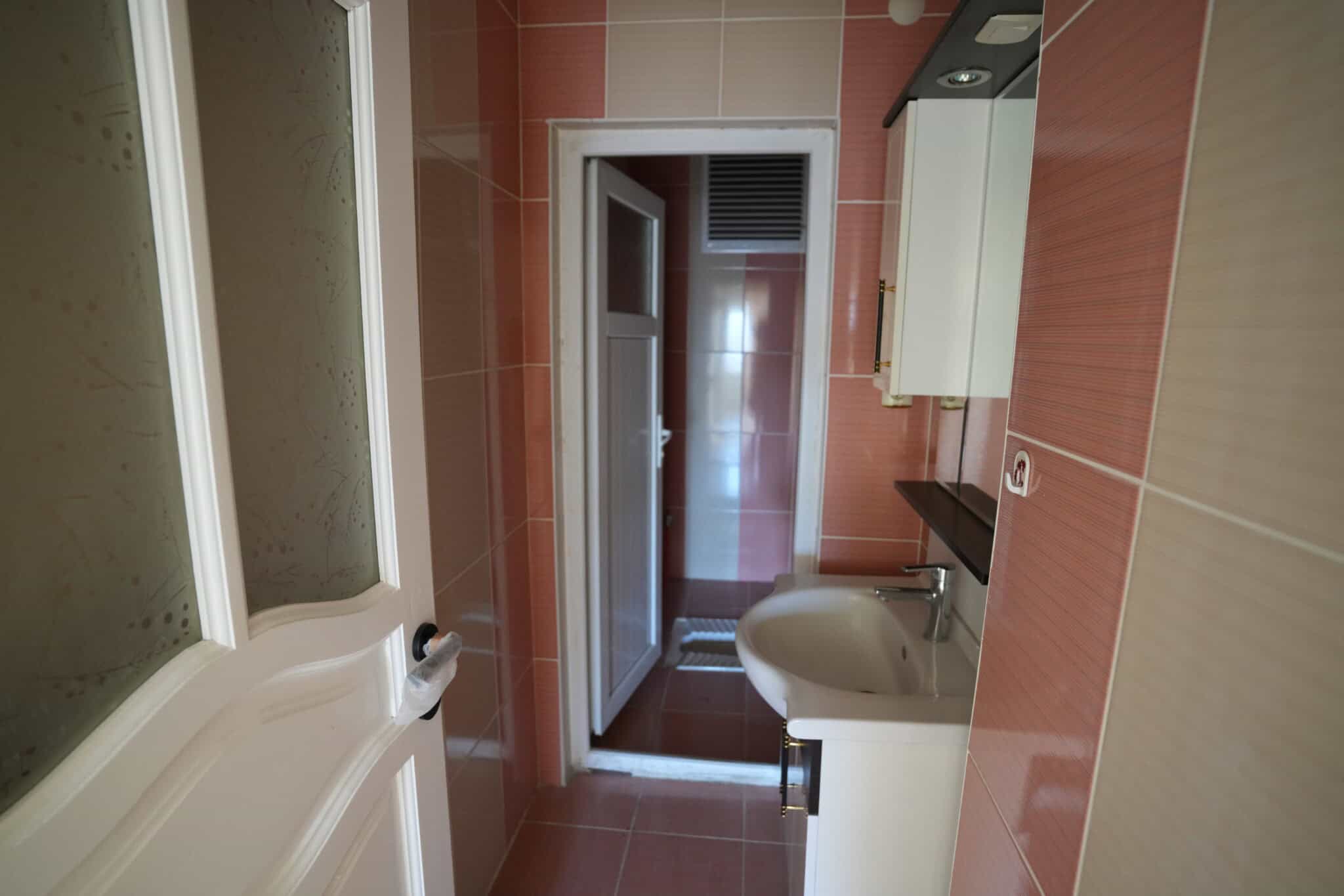 Mersin Erdemli Aşağı Alata Araç Takasına Uygun 3+1 Acil Satılık Fırsat Daire