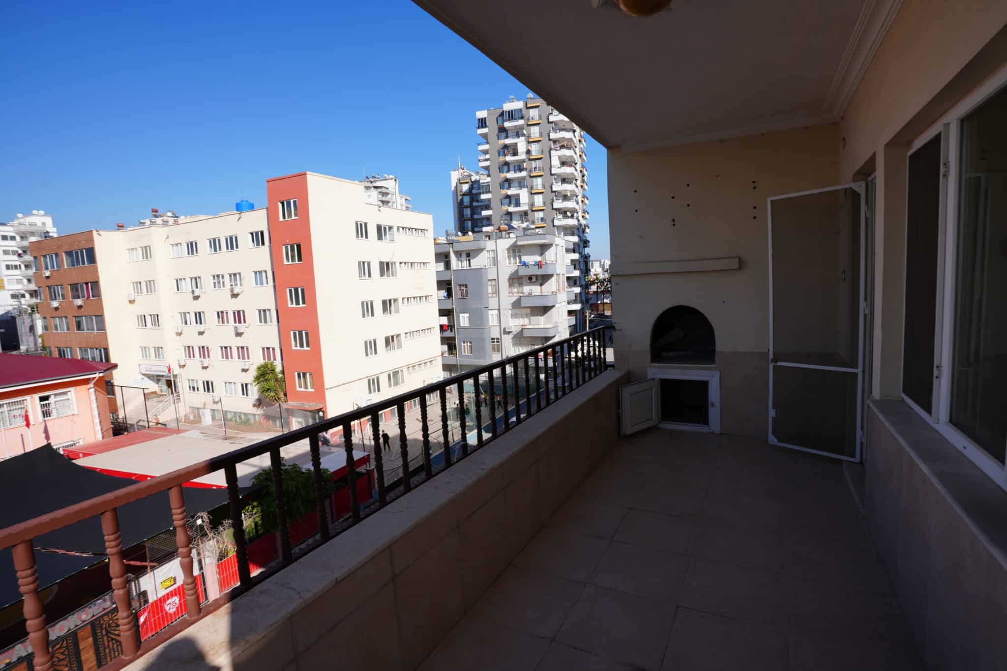 Mersin Erdemli Aşağı Alata Araç Takasına Uygun 3+1 Acil Satılık Fırsat Daire