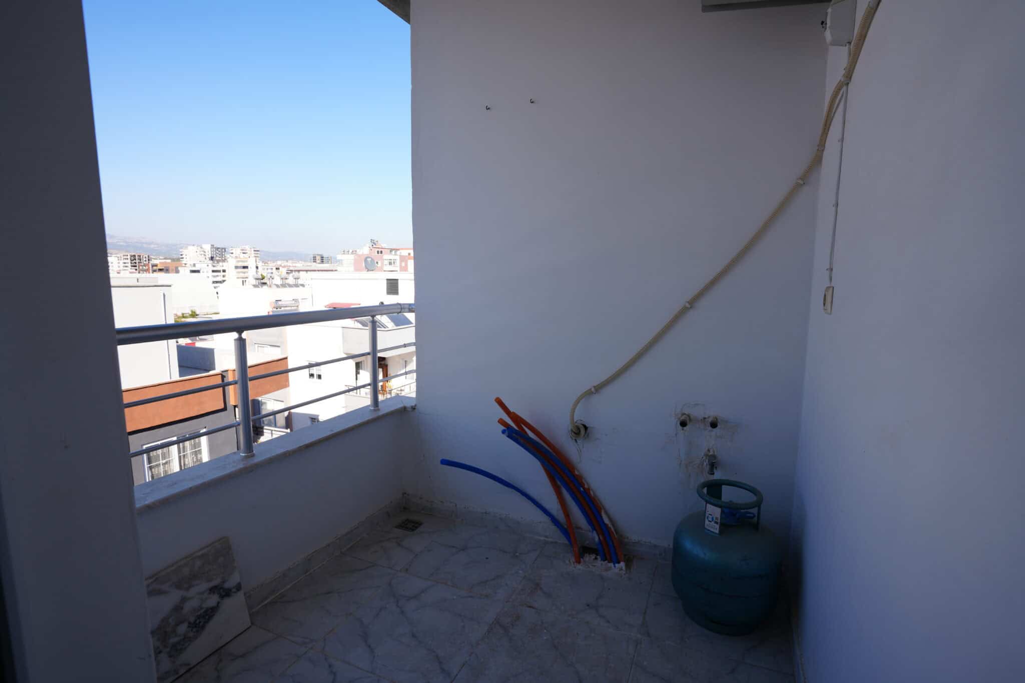 Mersin Erdemli Alata Eşyalı Satılık 1+1 Fırsat Daire