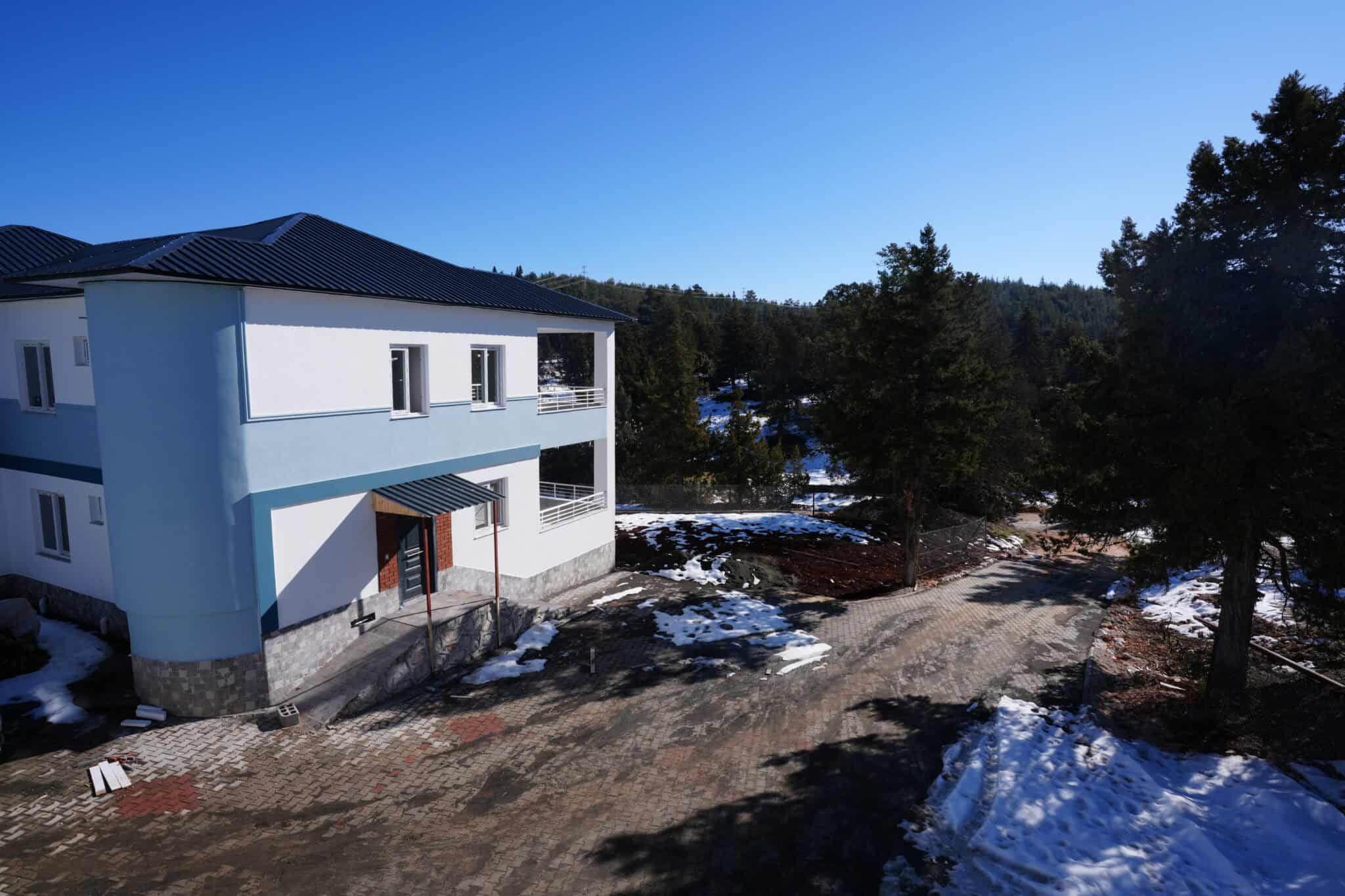 Mersin Erdemli Sarıkaya Ardıç Konakları Satılık Dubleks 4+1 200 m2 İkiz Villa