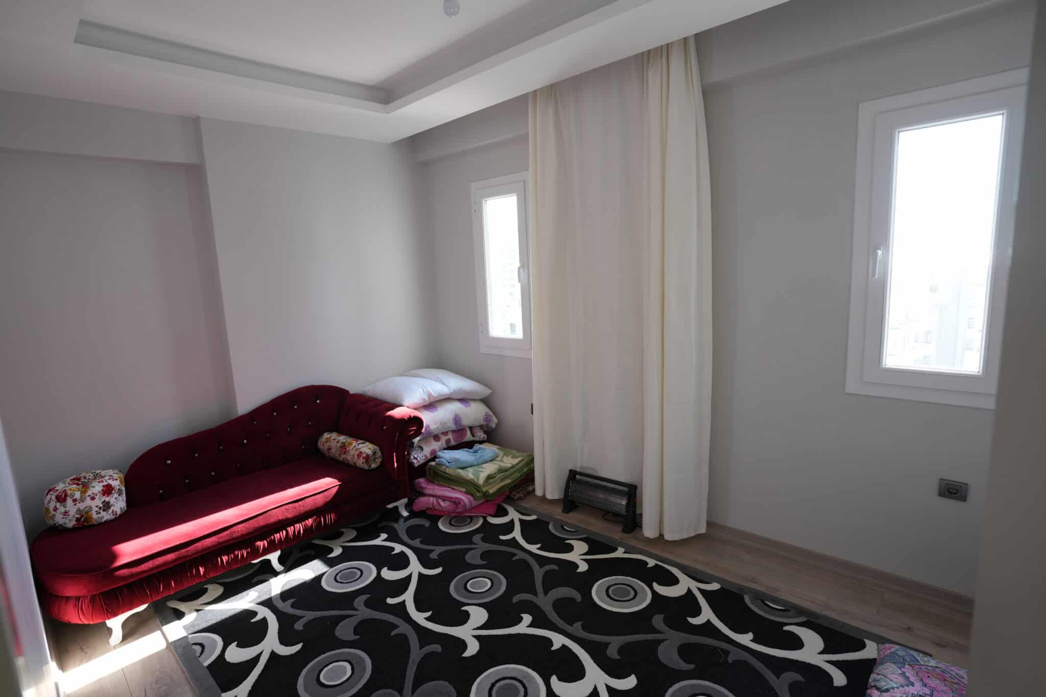 Mersin Erdemli Tömük Elbey Tower Eşyalı Satılık 2+1 Fırsat Daire