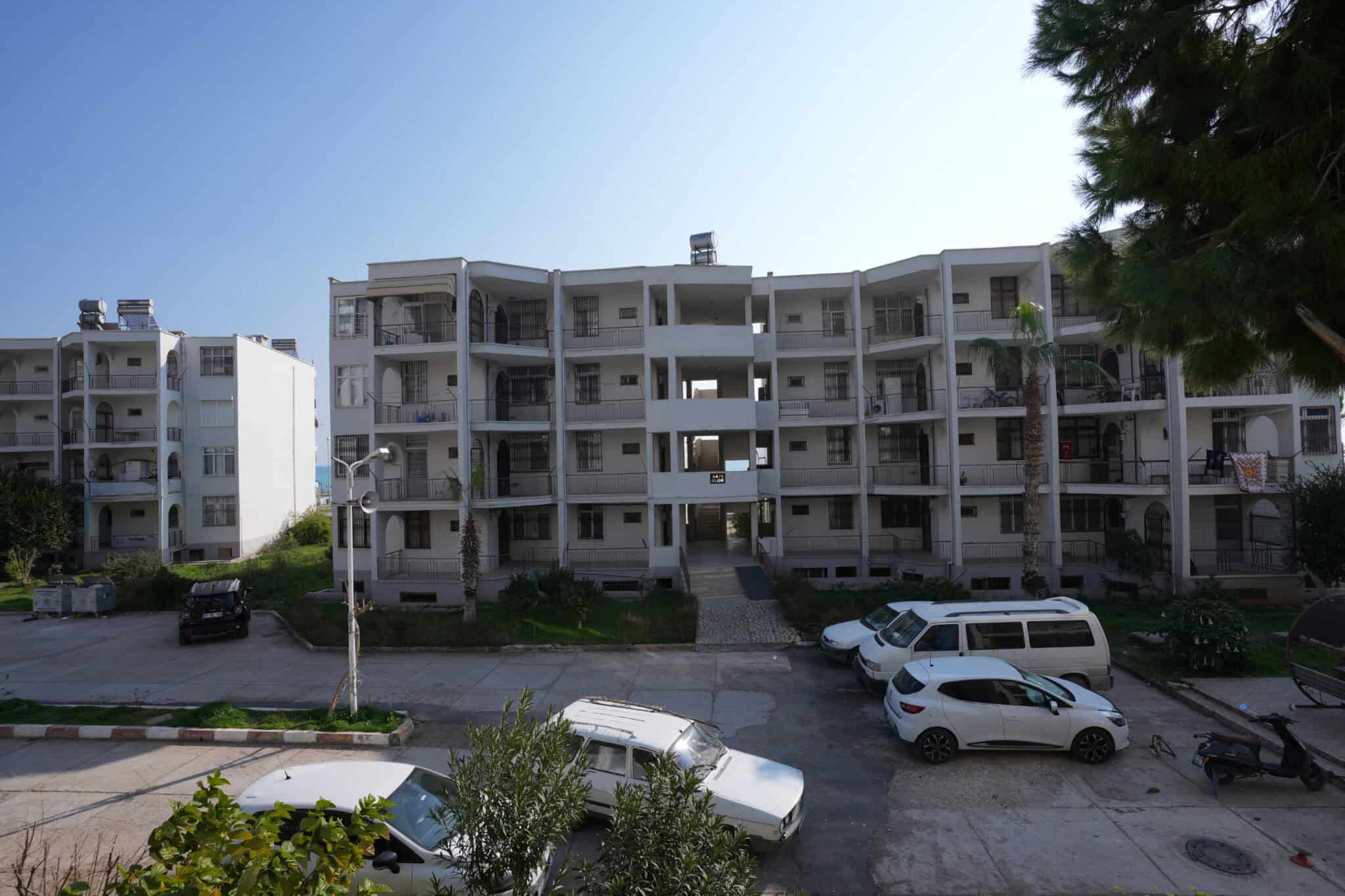 Mersin Erdemli Merkez Denize Sıfır Erciyes Sitesi Satılık 2+1 Daire