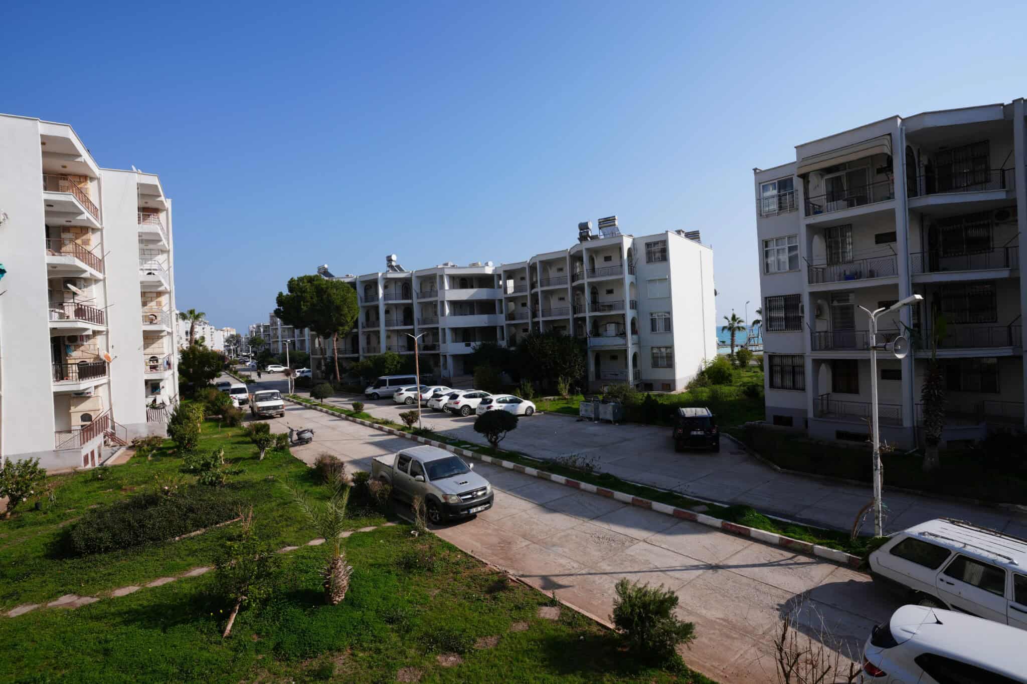 Mersin Erdemli Merkez Denize Sıfır Erciyes Sitesi Satılık 2+1 Daire