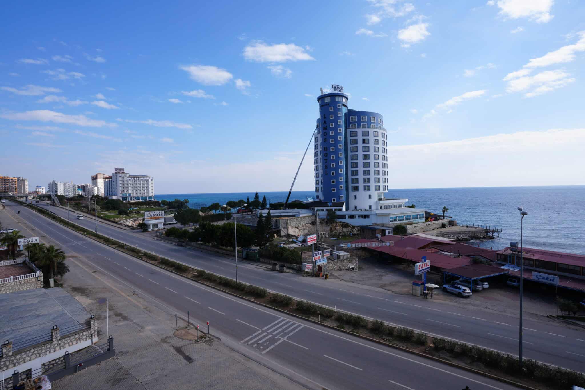 Mersin Erdemli Ayaş İraöz Suits Satılık 1+1 Deniz Manzaralı Daire