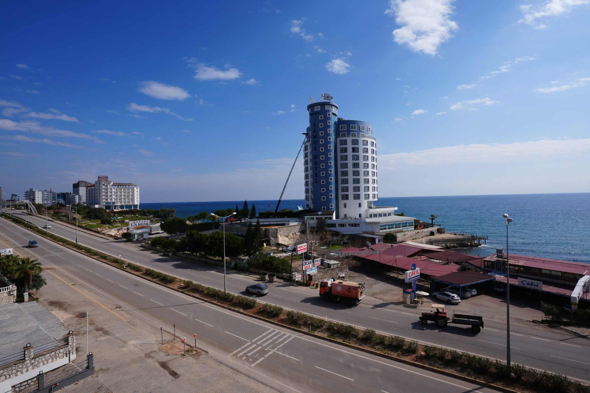 Mersin Erdemli Ayaş İraöz Suits Satılık 1+1 Deniz Manzaralı Daire